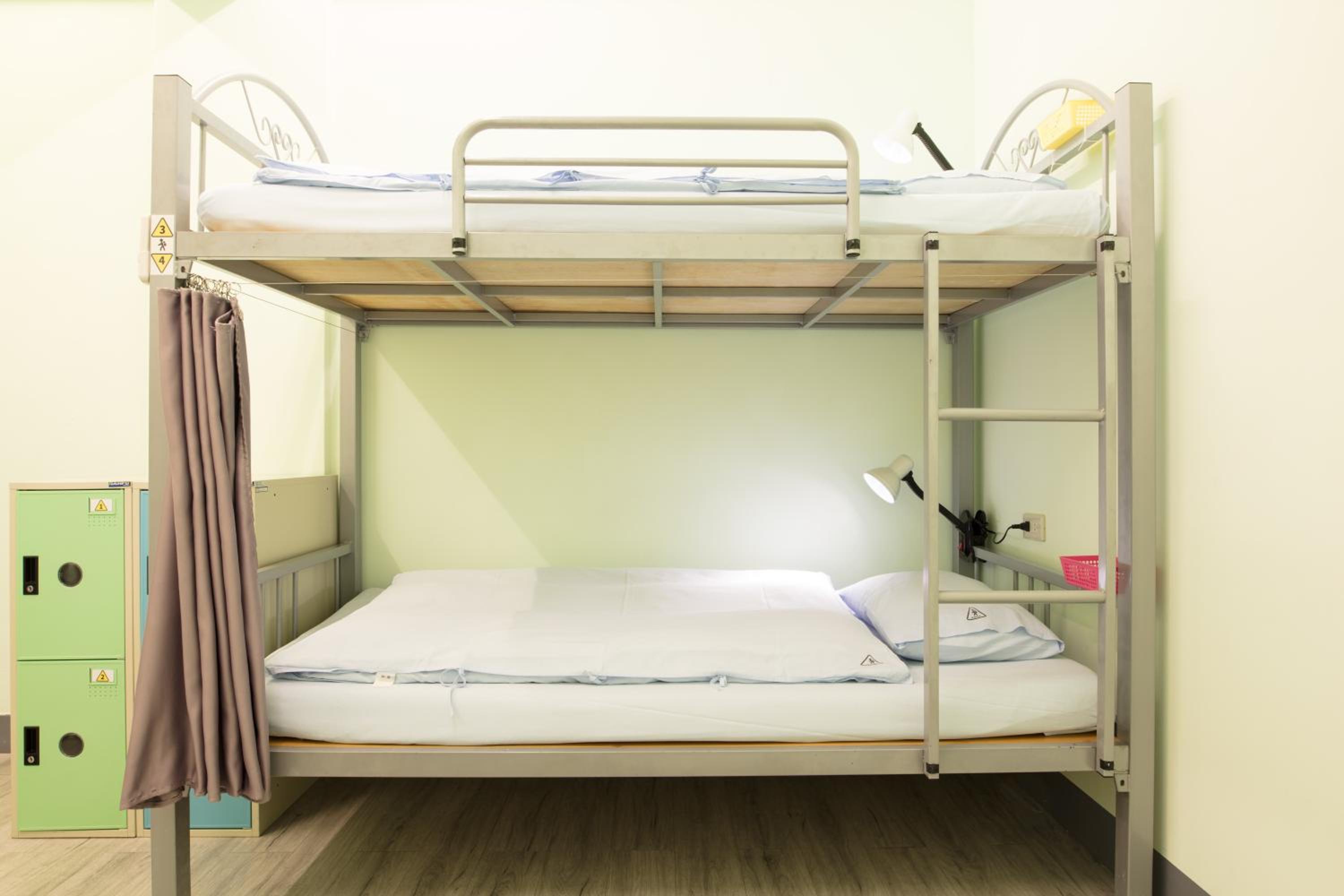 Bed in 4-Bed Mixed Dormitory Room
