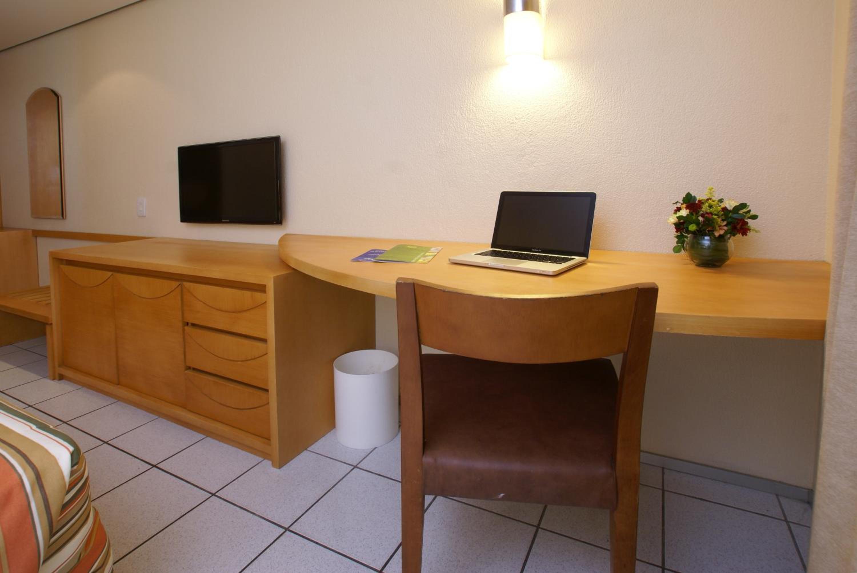 Standard Double Room - Photo 4