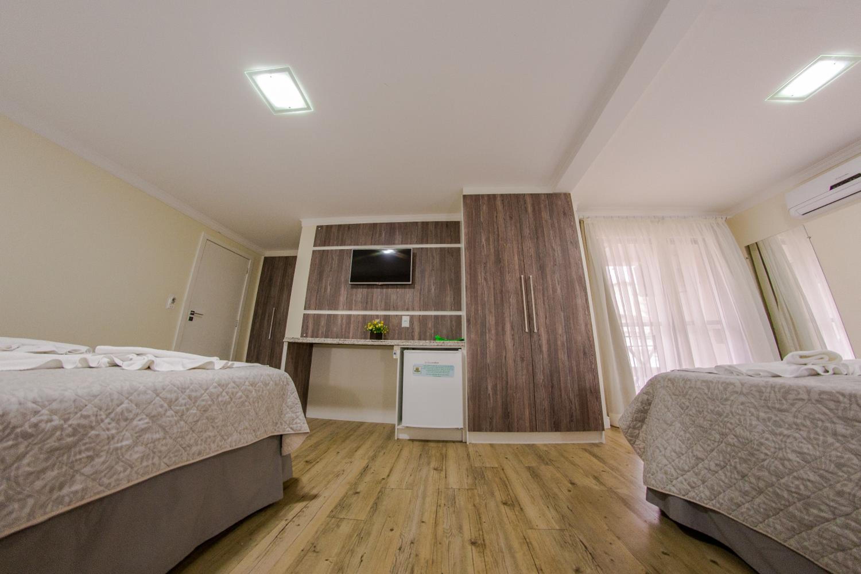 Luxury Quadruple Room photo 1