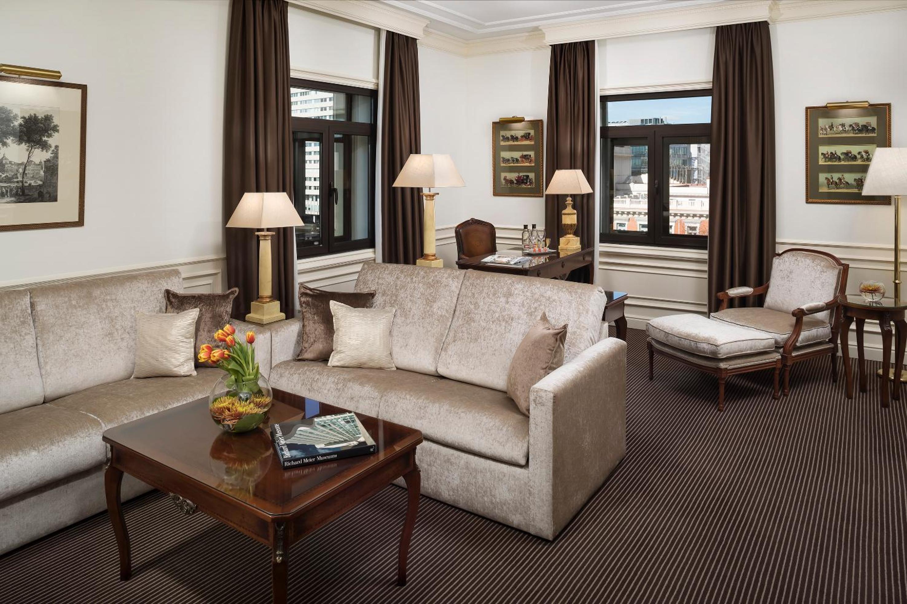 Two-Bedroom Suite Red Level