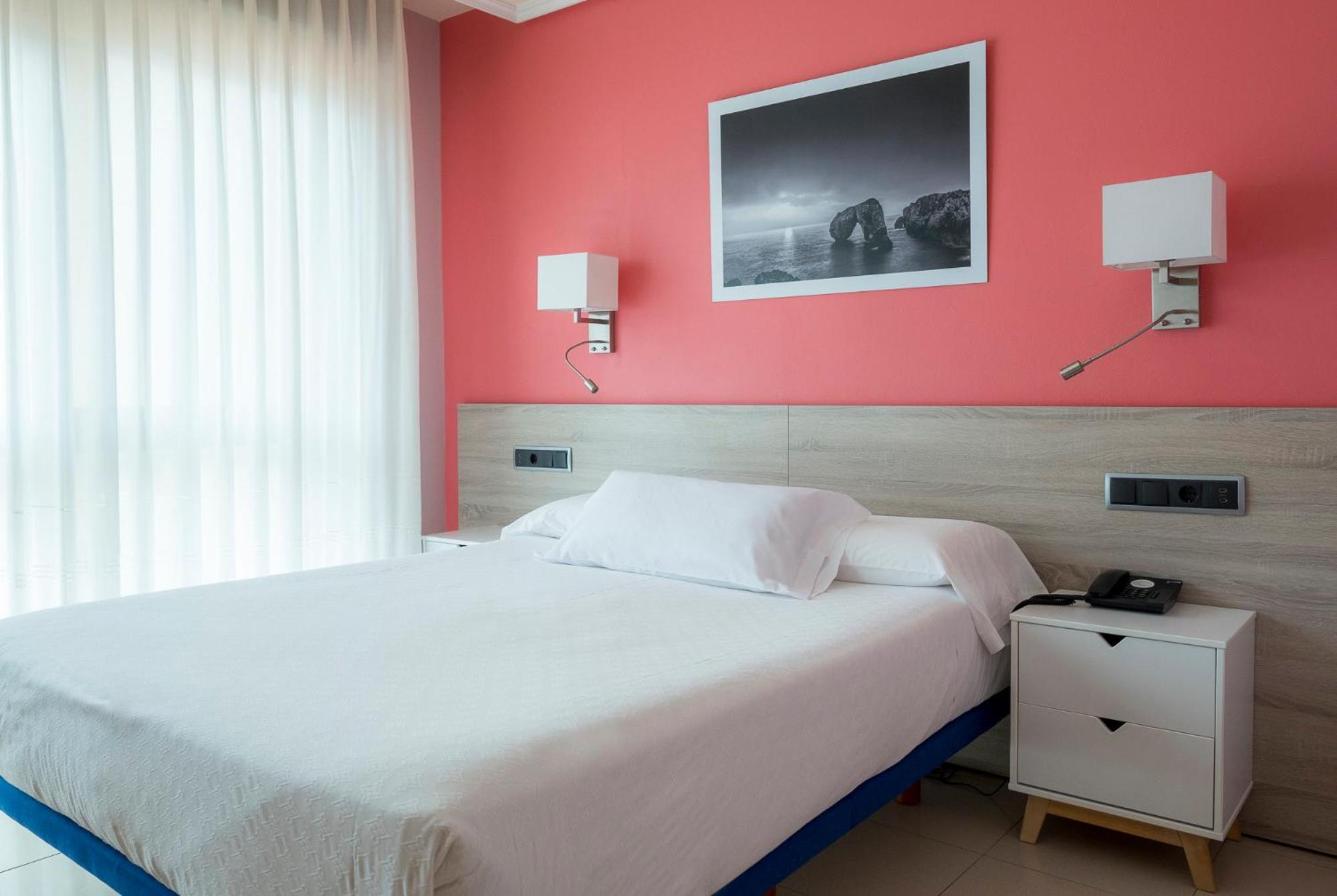 Double or Twin Room - Photo 28