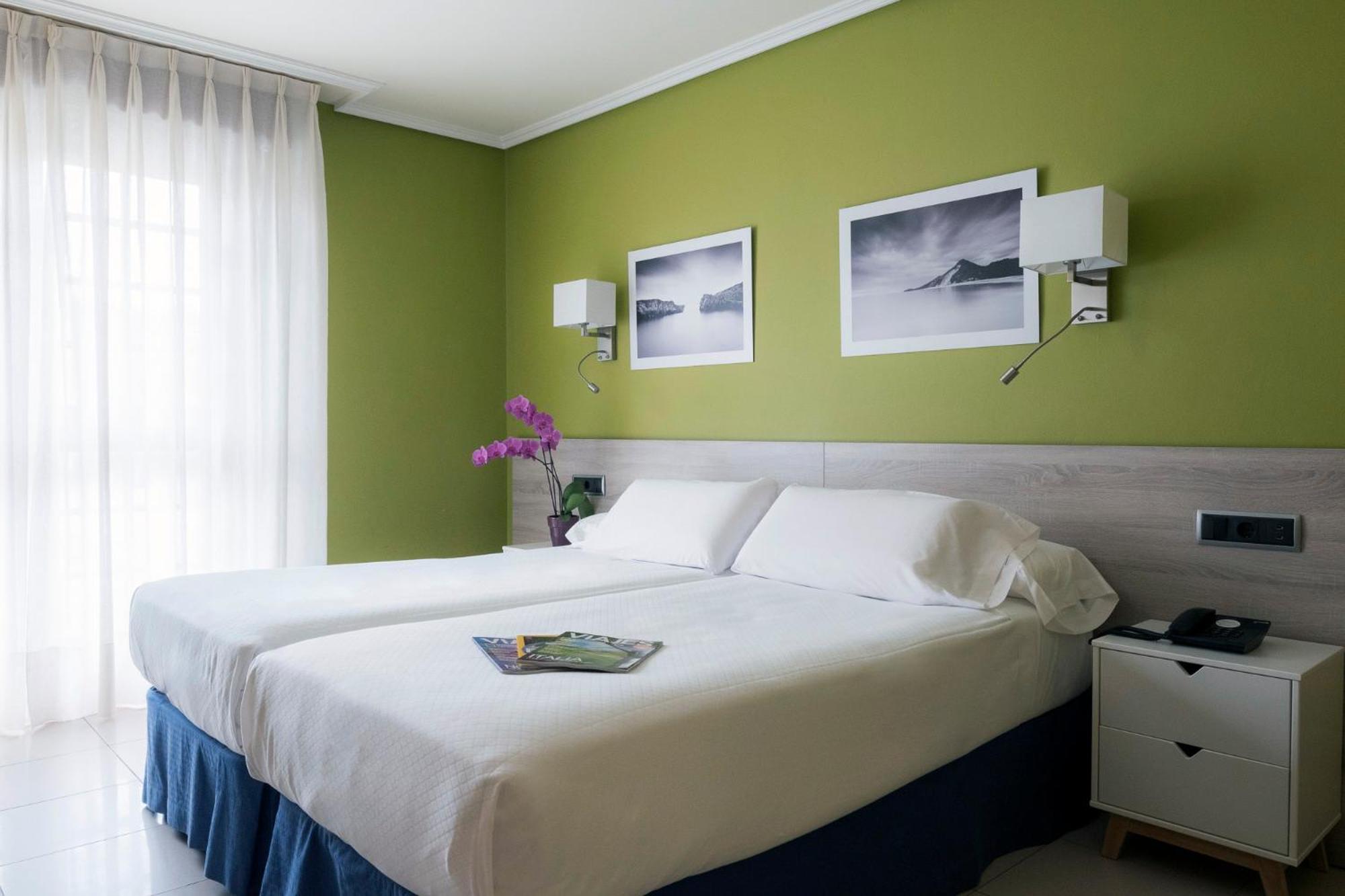 Double or Twin Room - Photo 27