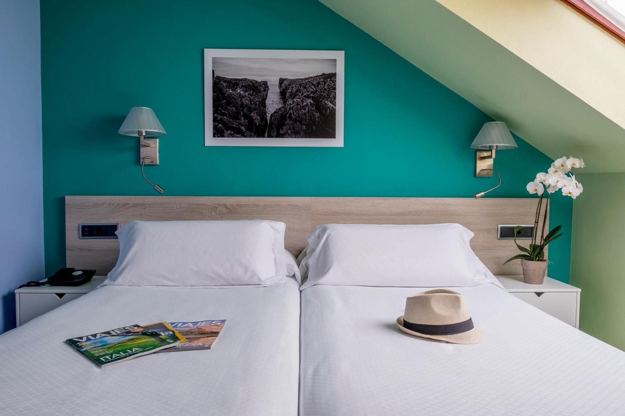 Double or Twin Room - Photo 18