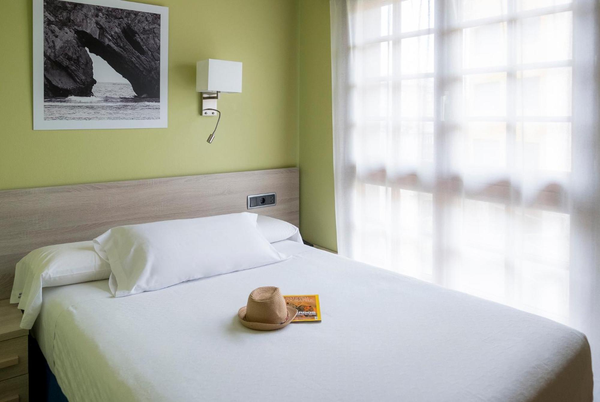 Single Room - Photo 2