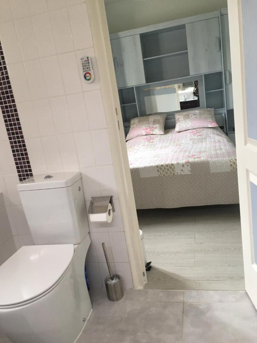 Double Room with Air Conditioning and Garden Views - Photo 8