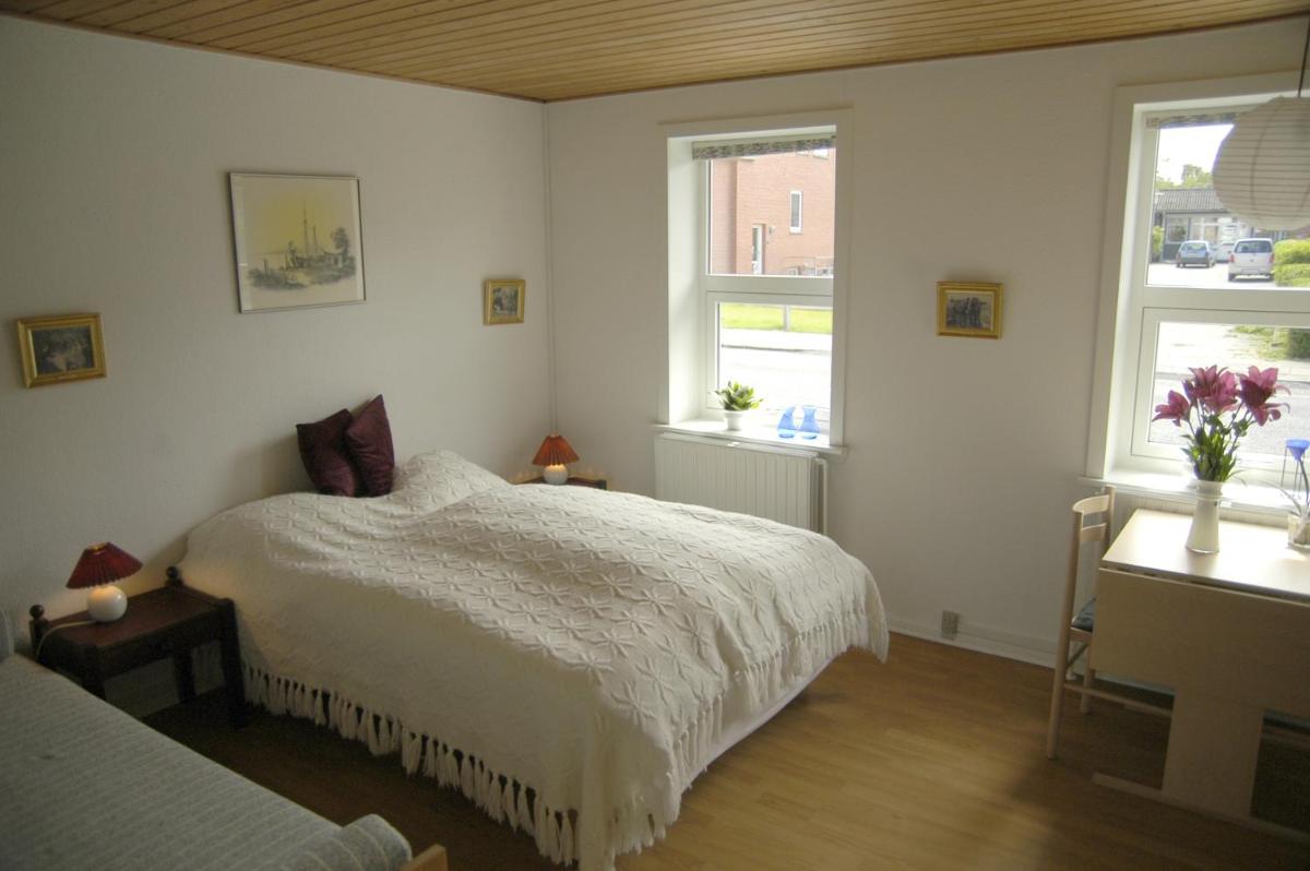 Triple Room with Shared Bathroom photo 1