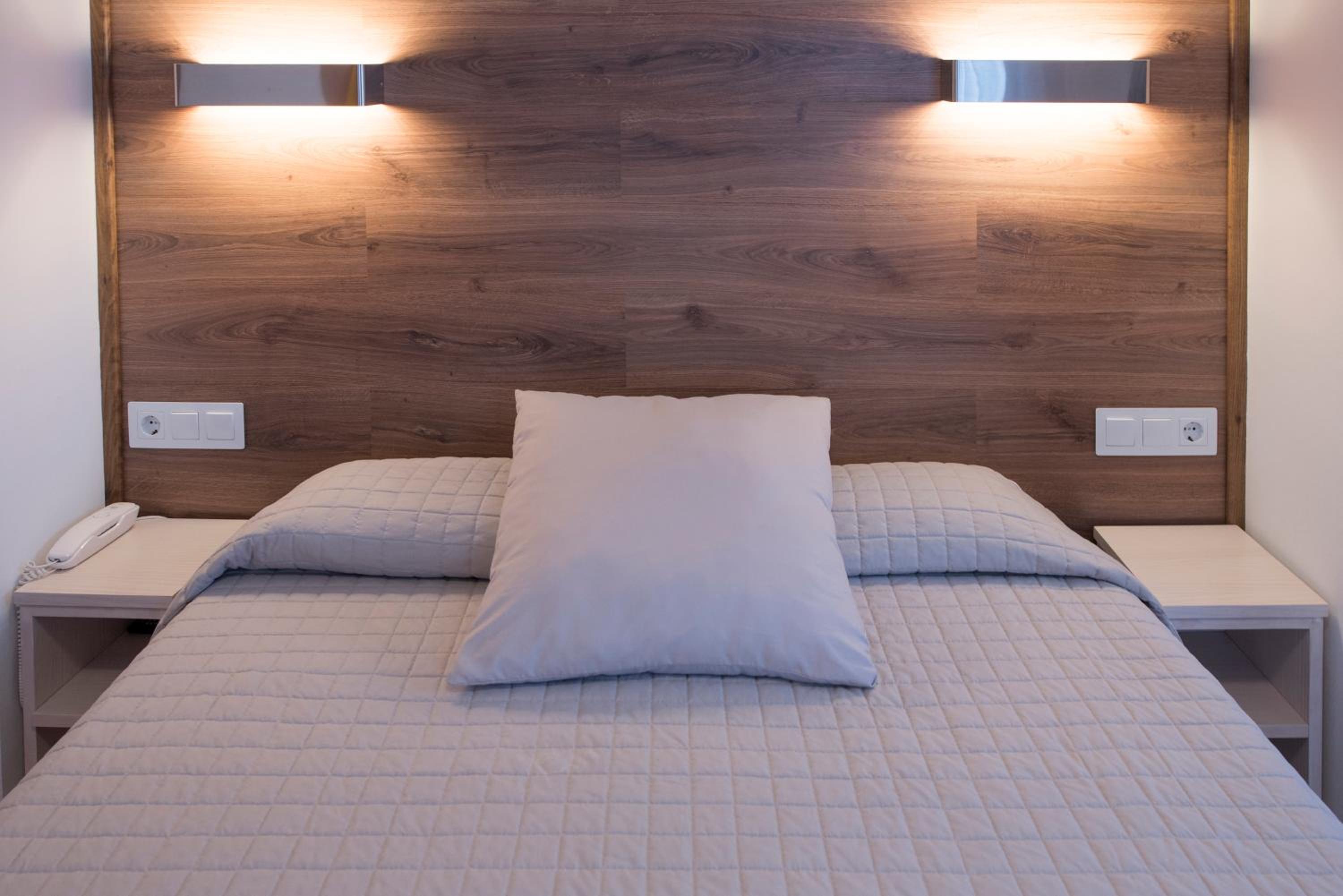 Double Room - Photo 1