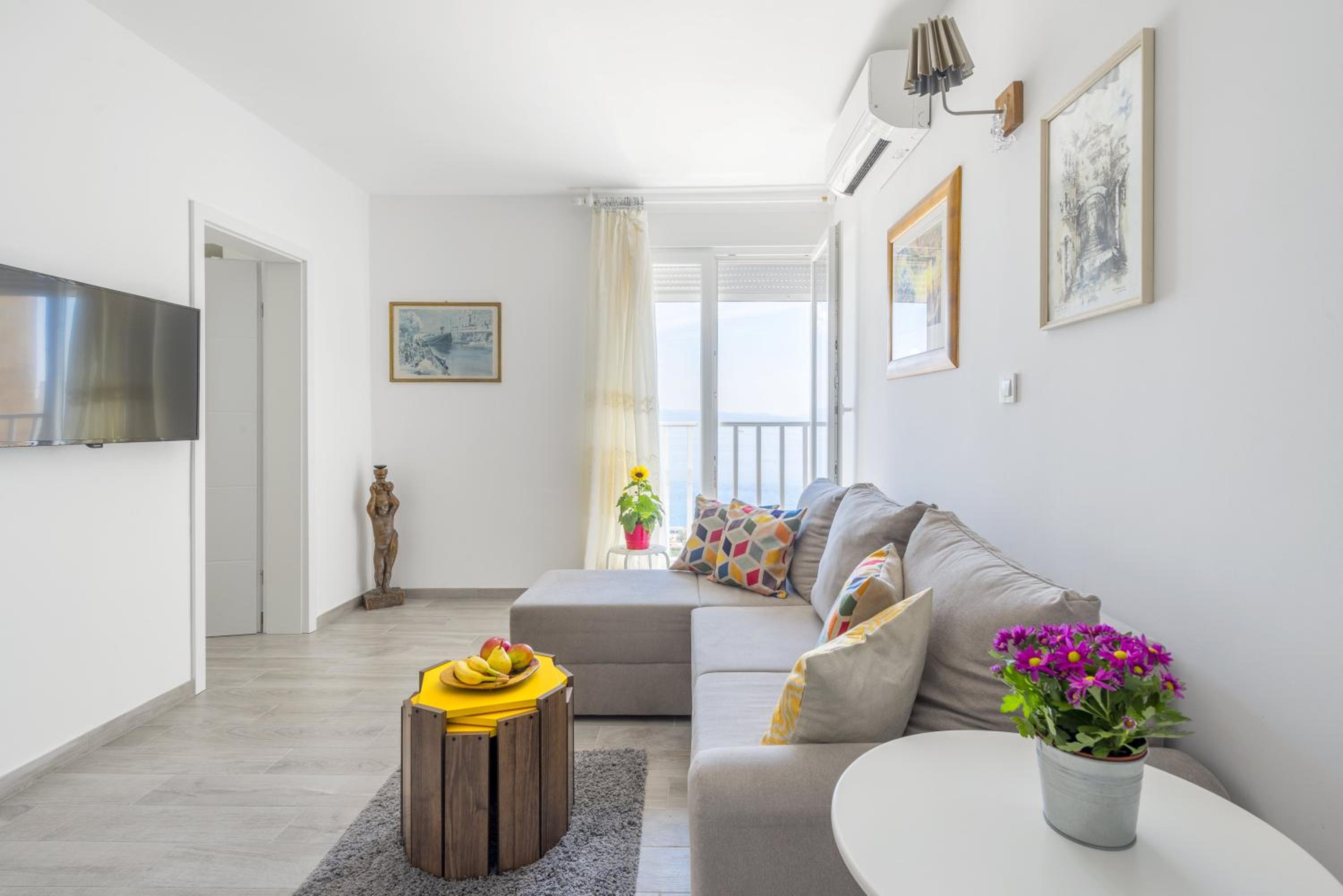 Apartment with Sea View