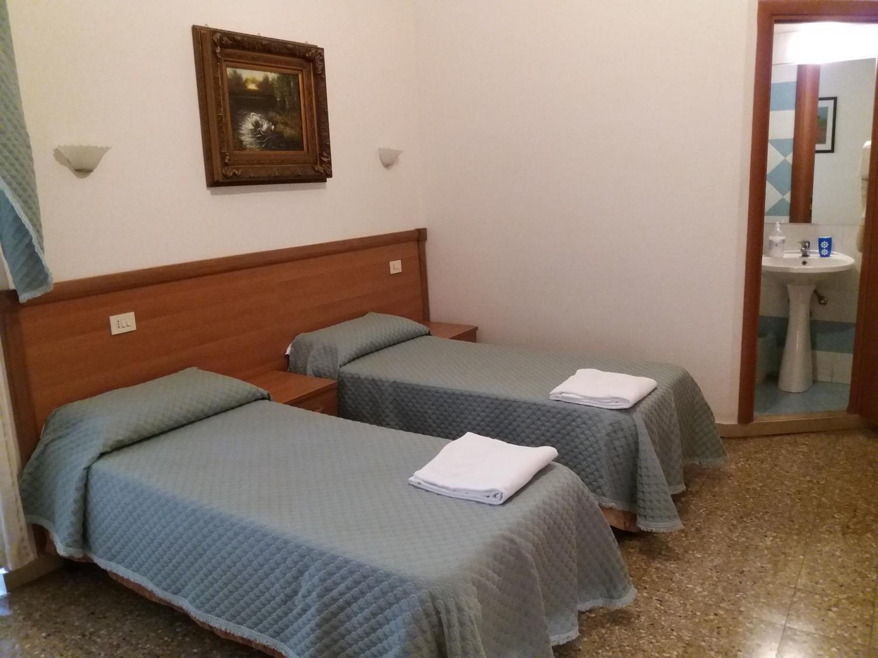 Superior Double or Twin Room photo 1