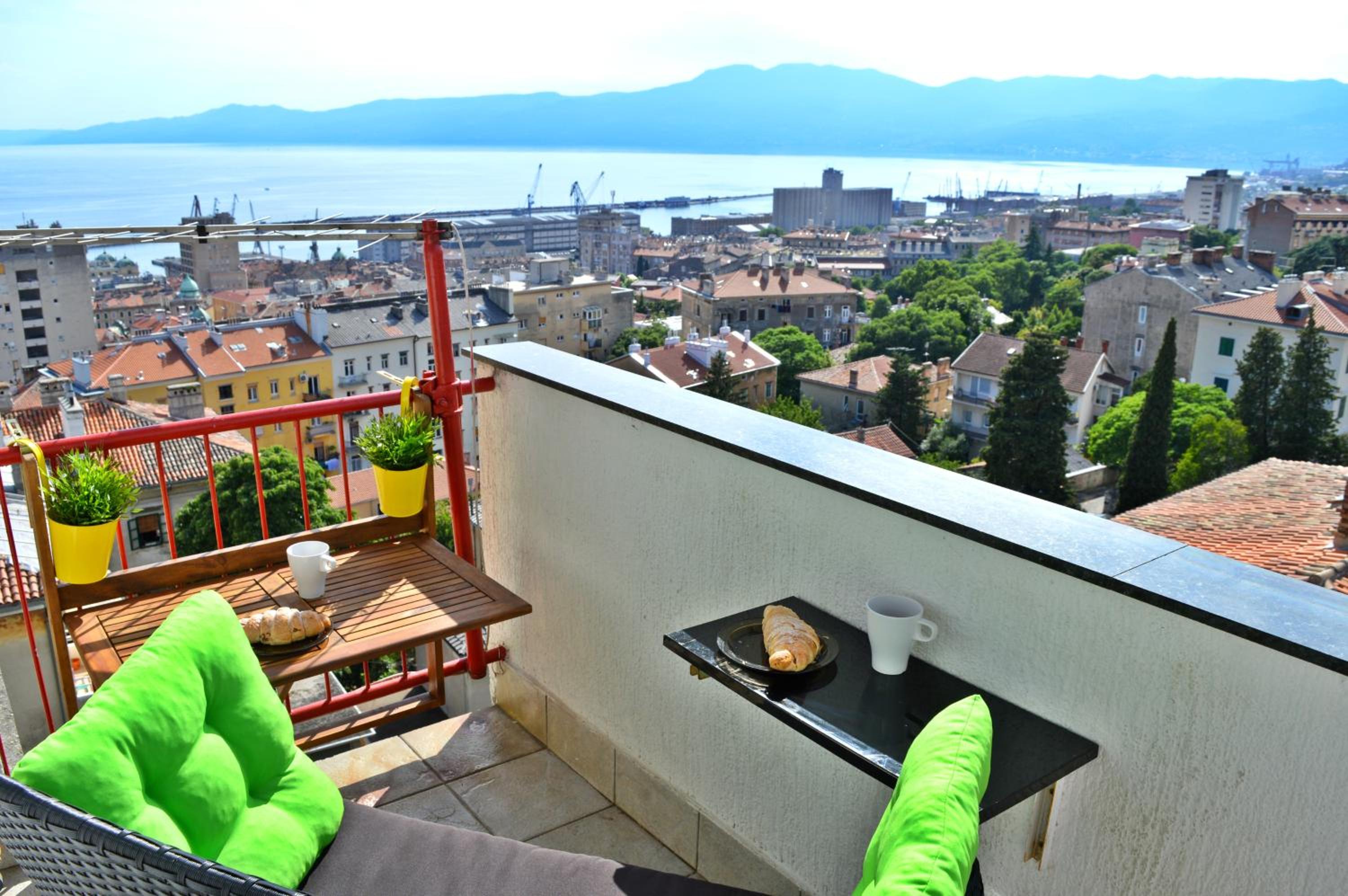 Apartment with Sea View - Photo 51