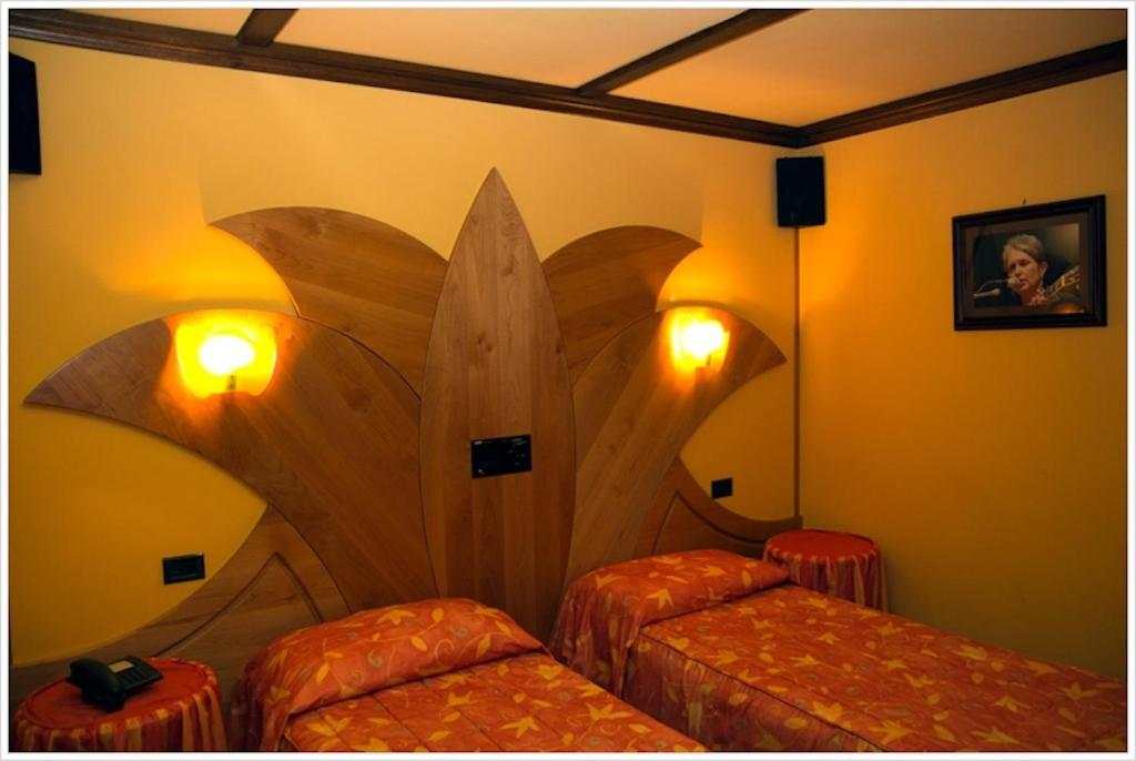 Double or Twin Room photo 2