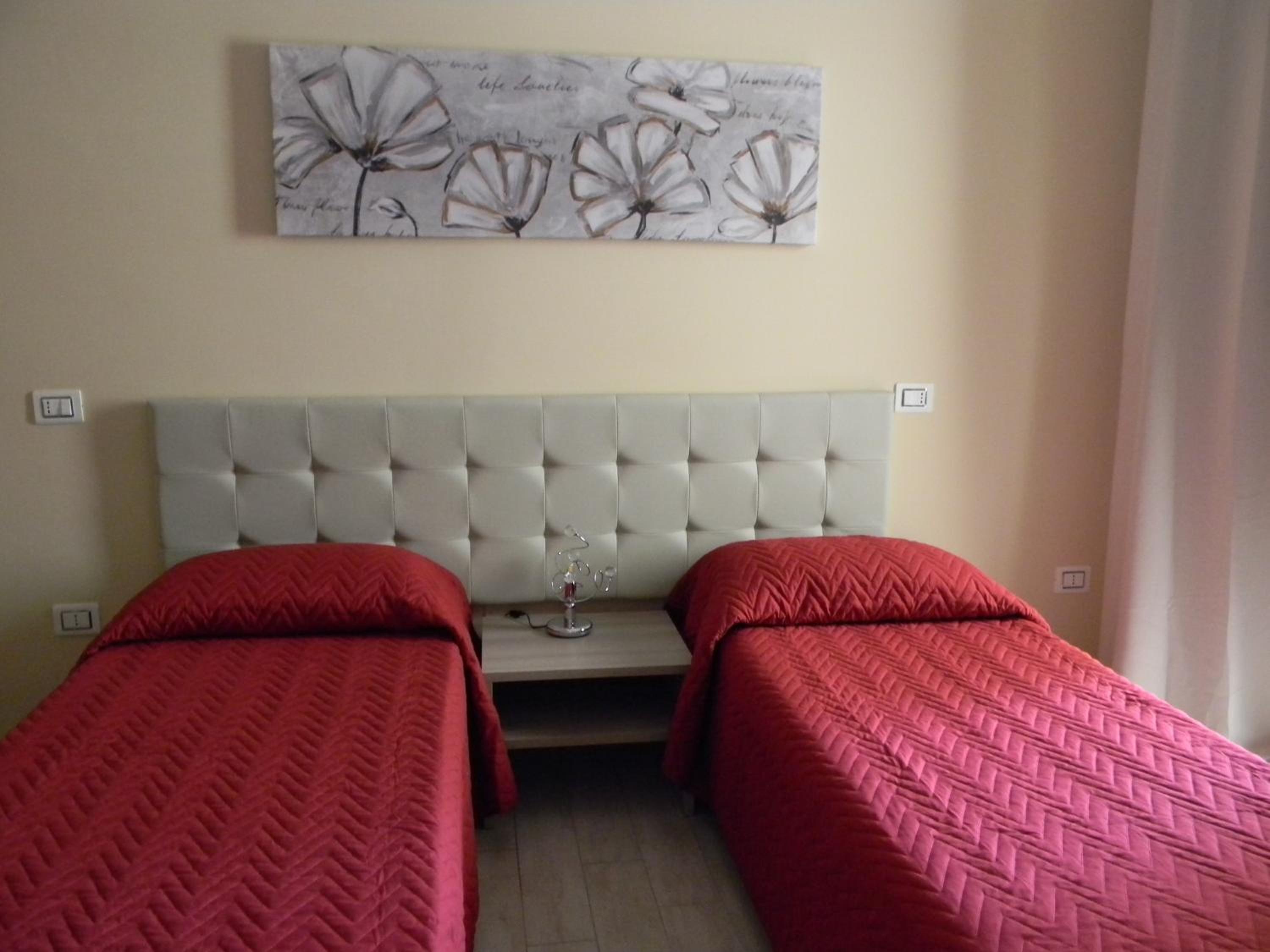 Deluxe Twin Room photo 1