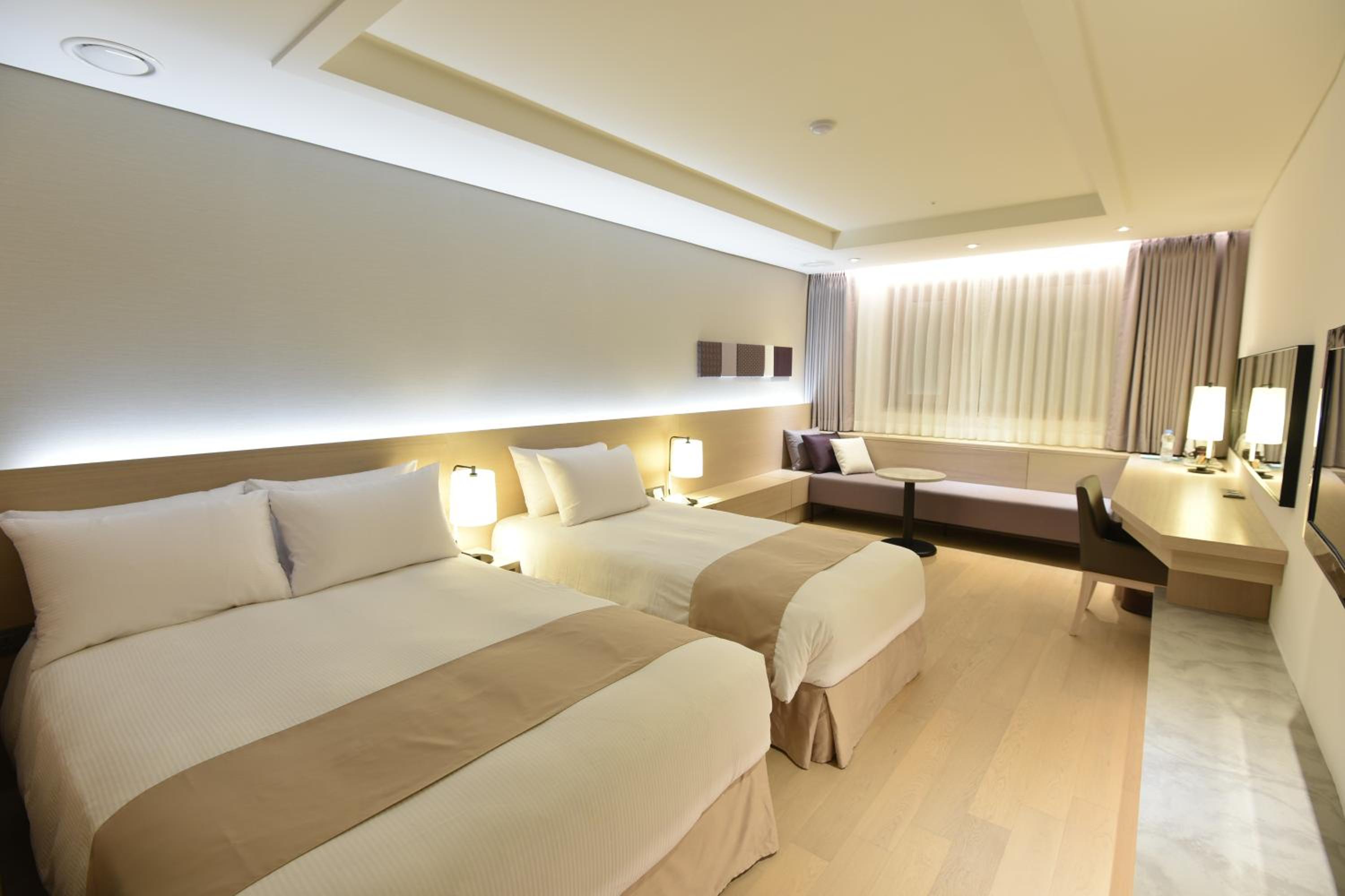 Deluxe Twin Room - Photo 3