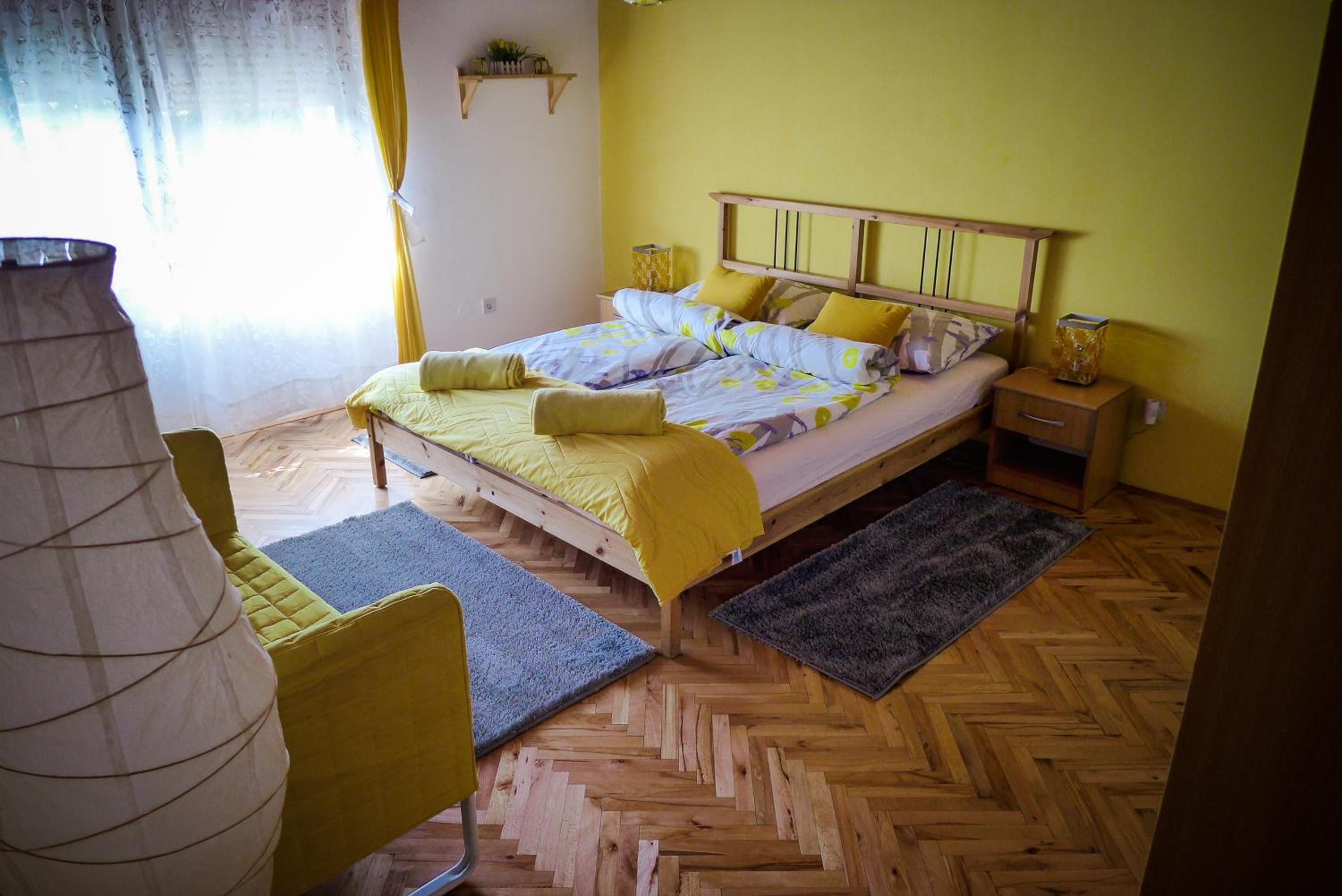 Double Room - Photo 13