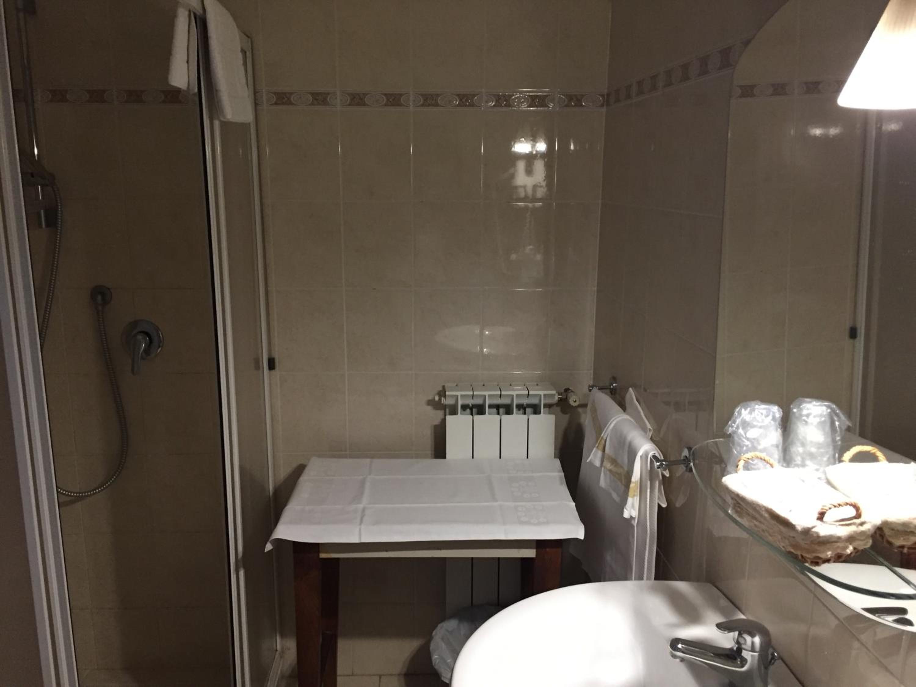 Double Room - Photo 4