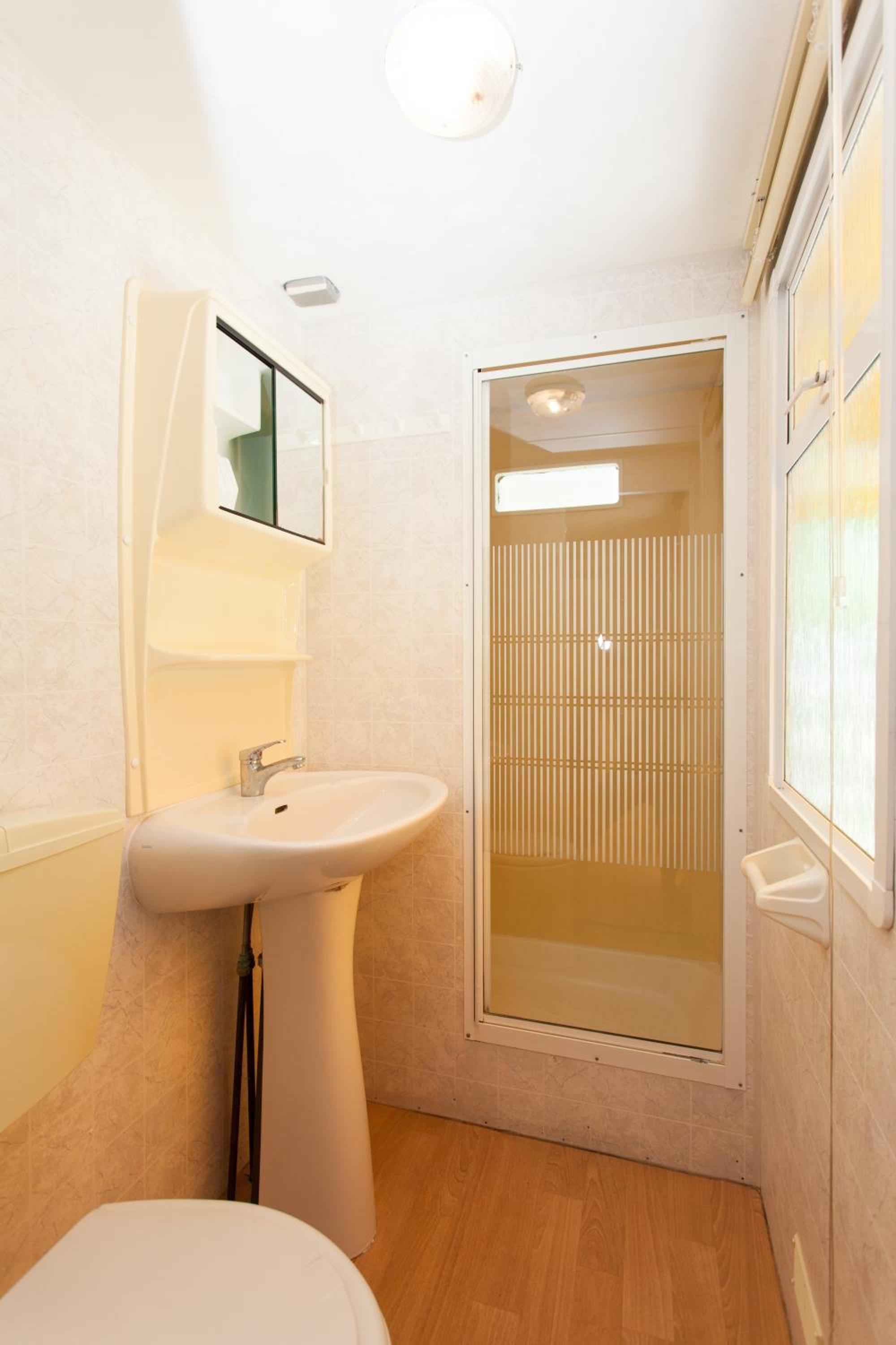 Mobile Home photo 2