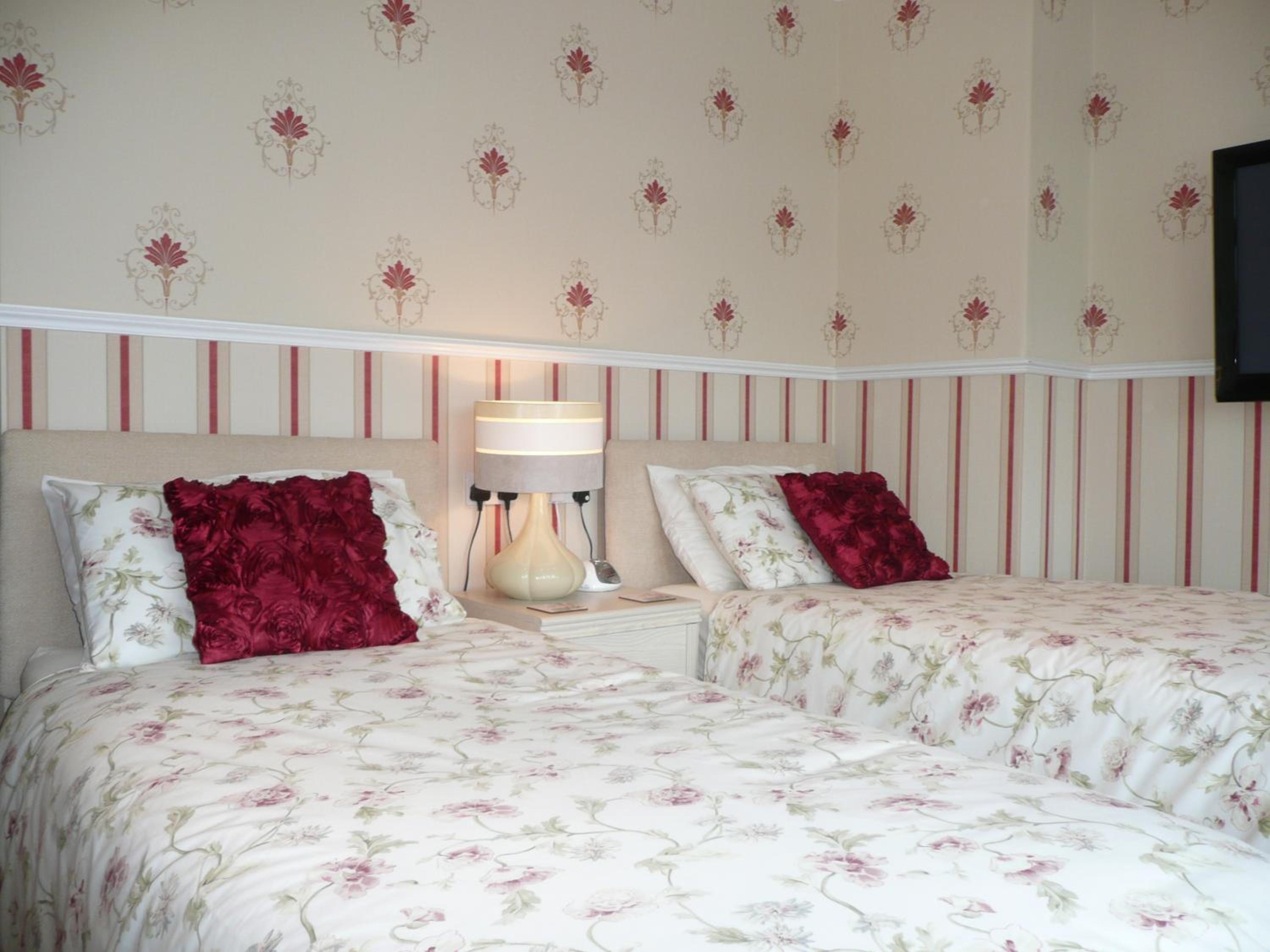 Luxury Twin Room photo 2
