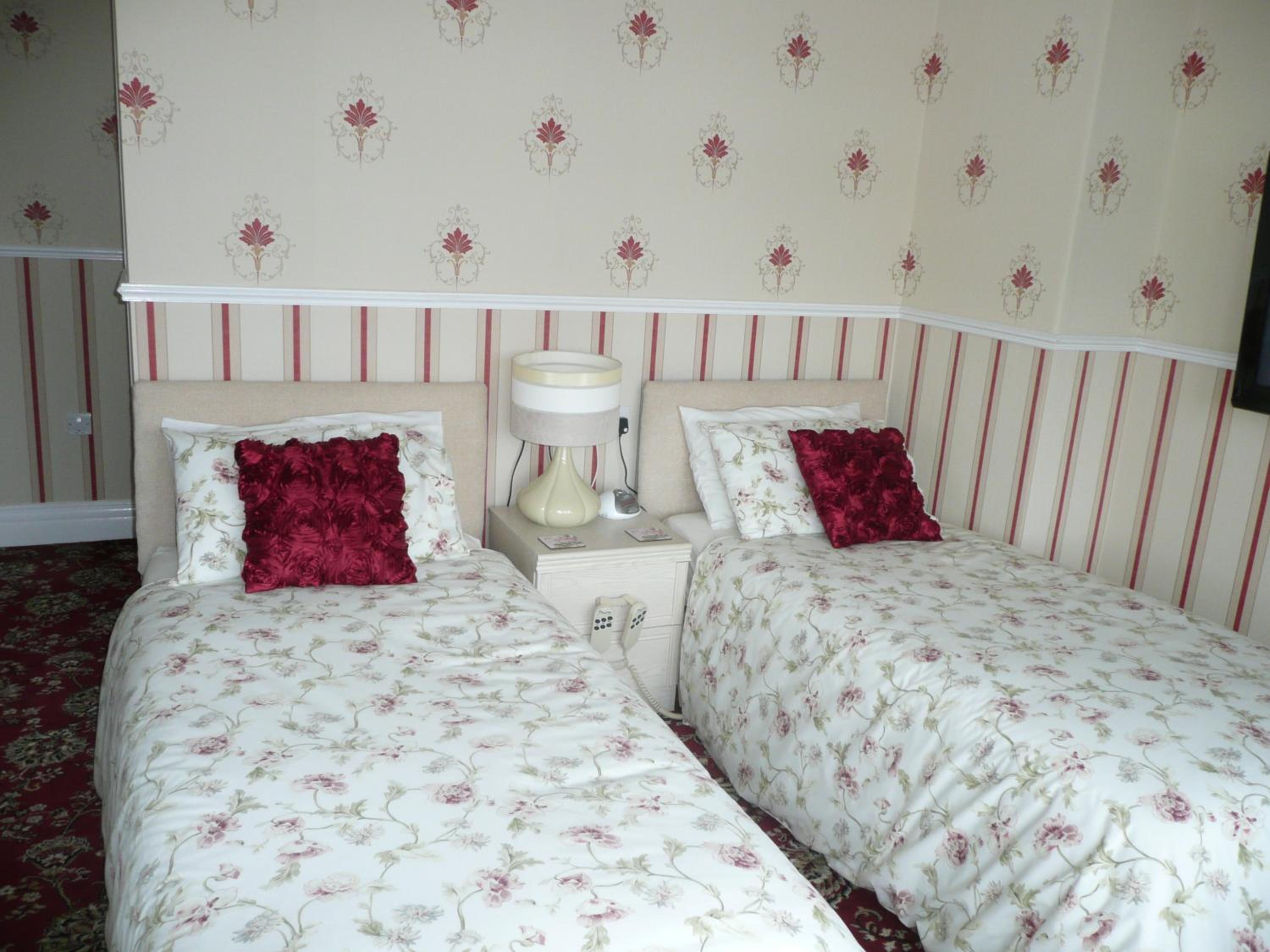 Luxury Twin Room photo 3