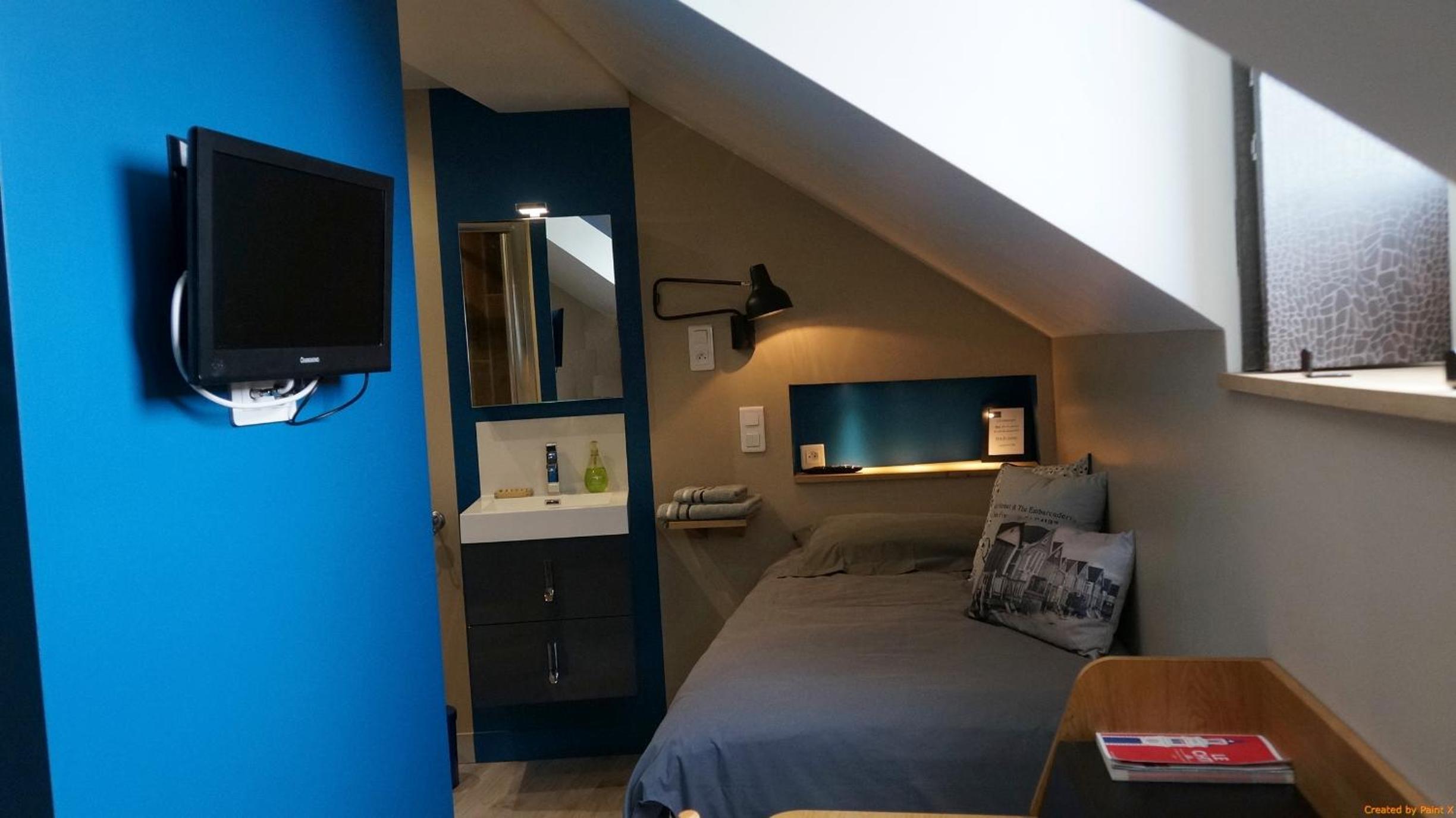 Single Room photo 2