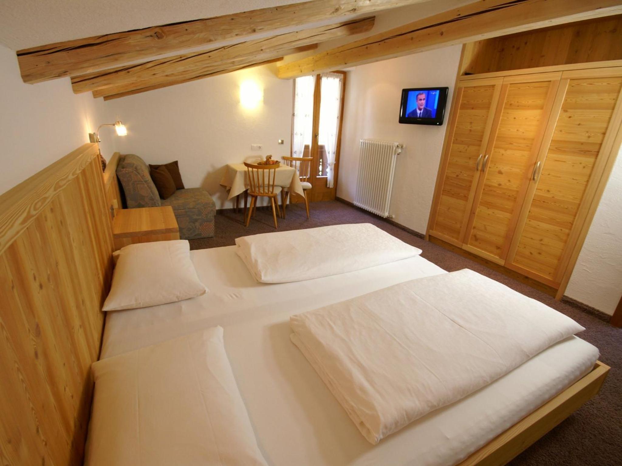 Double or Twin Room with Balcony photo 3