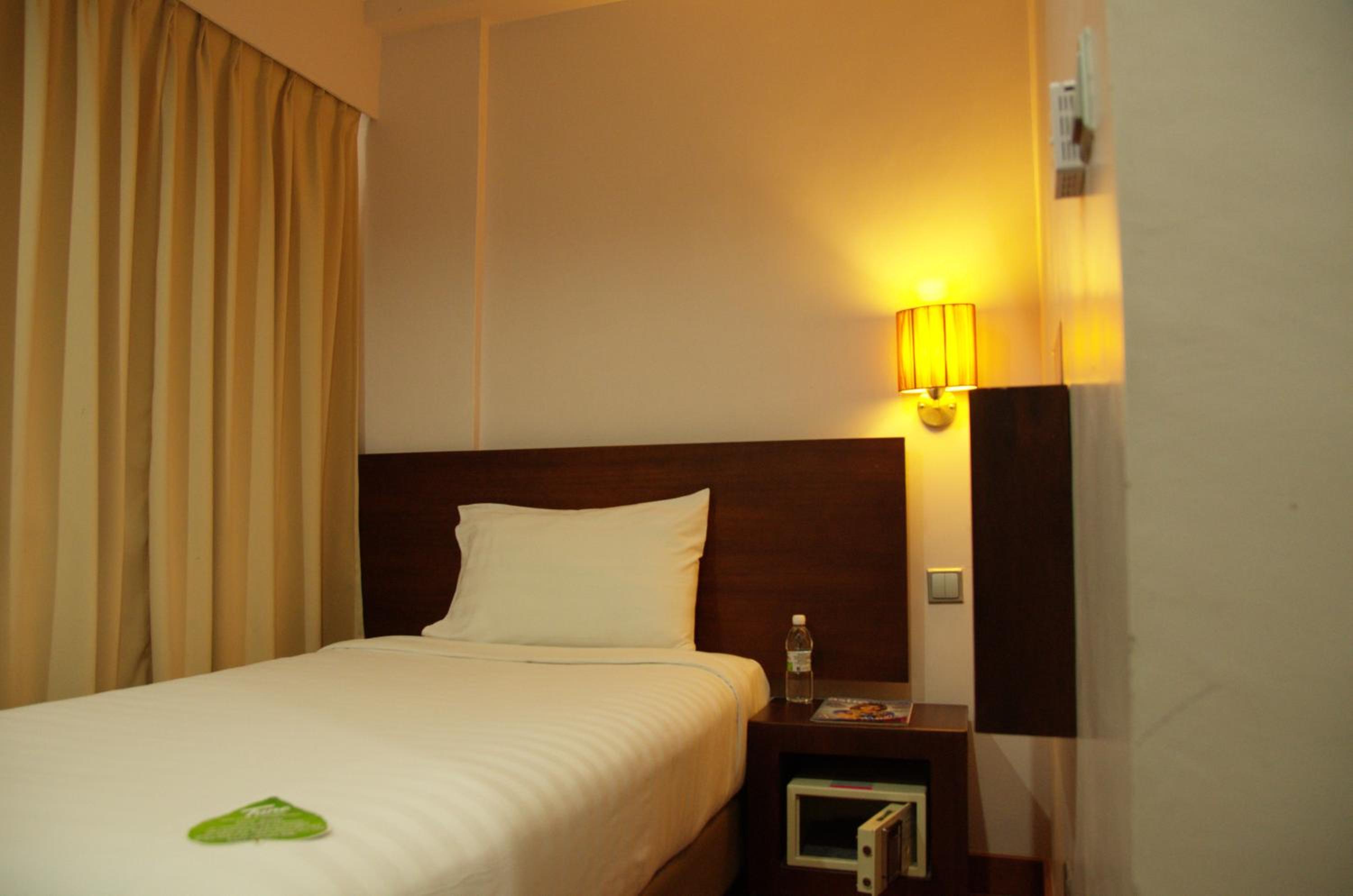 Single Room - Photo 2