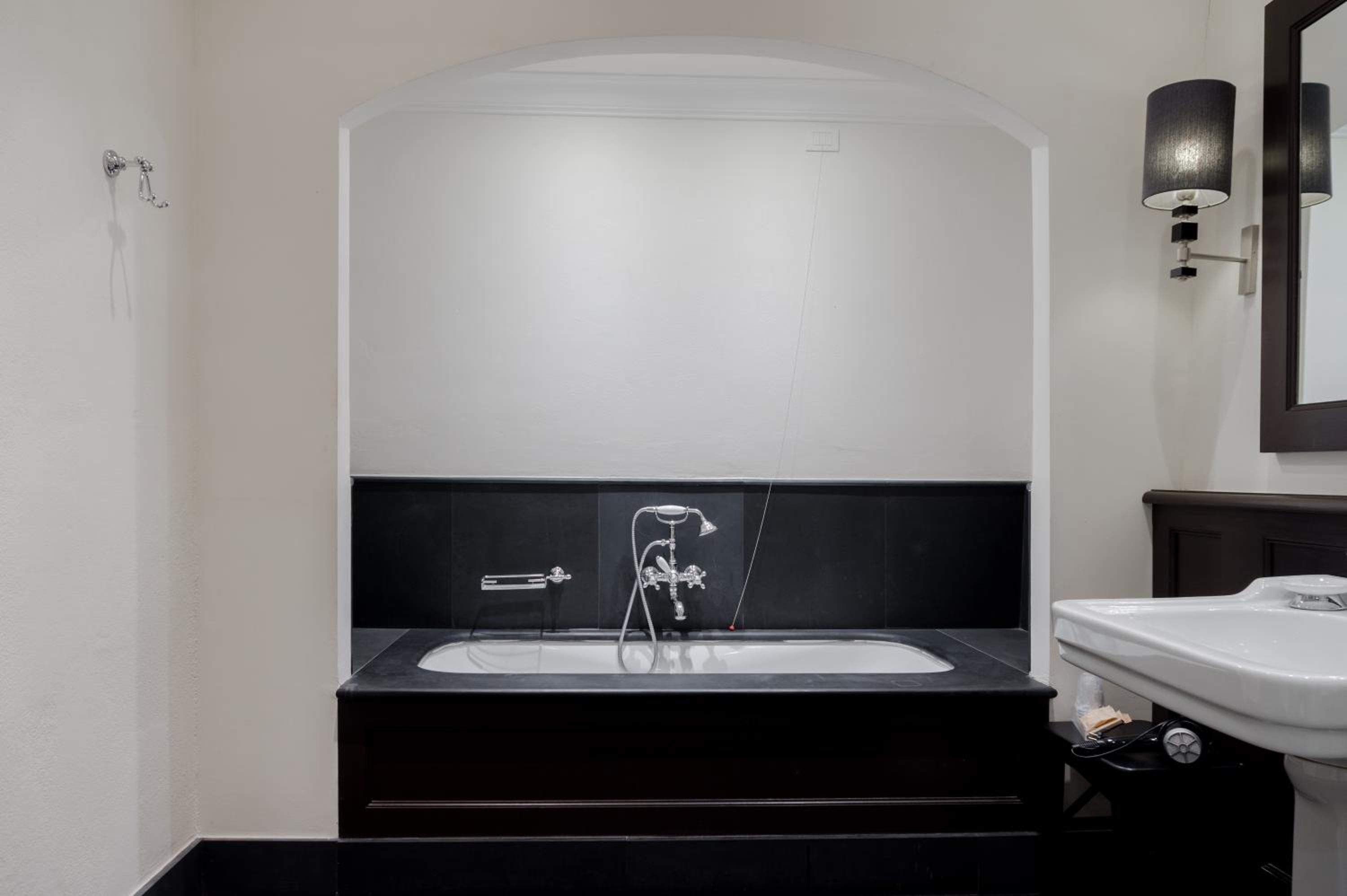 Triple Room - Photo 18
