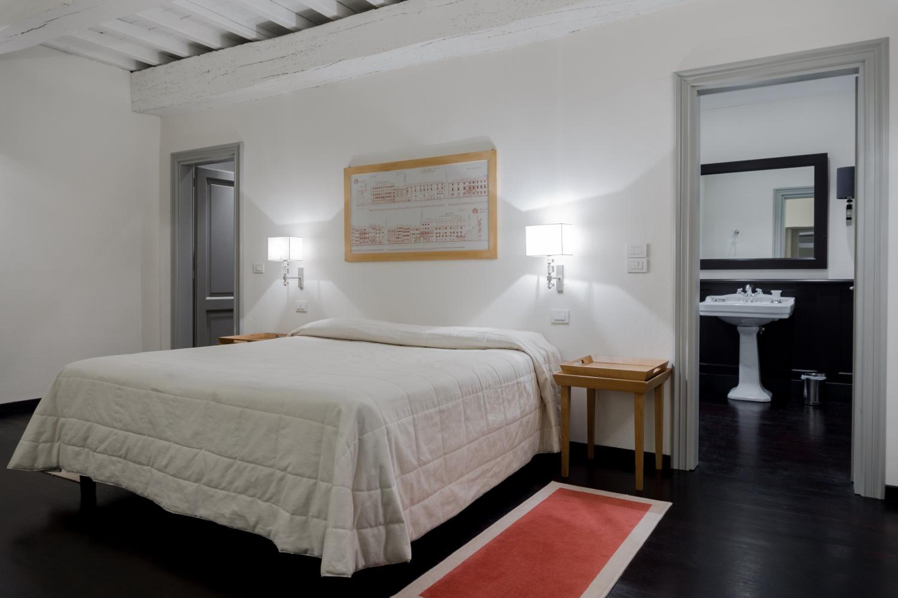 Triple Room - Photo 20