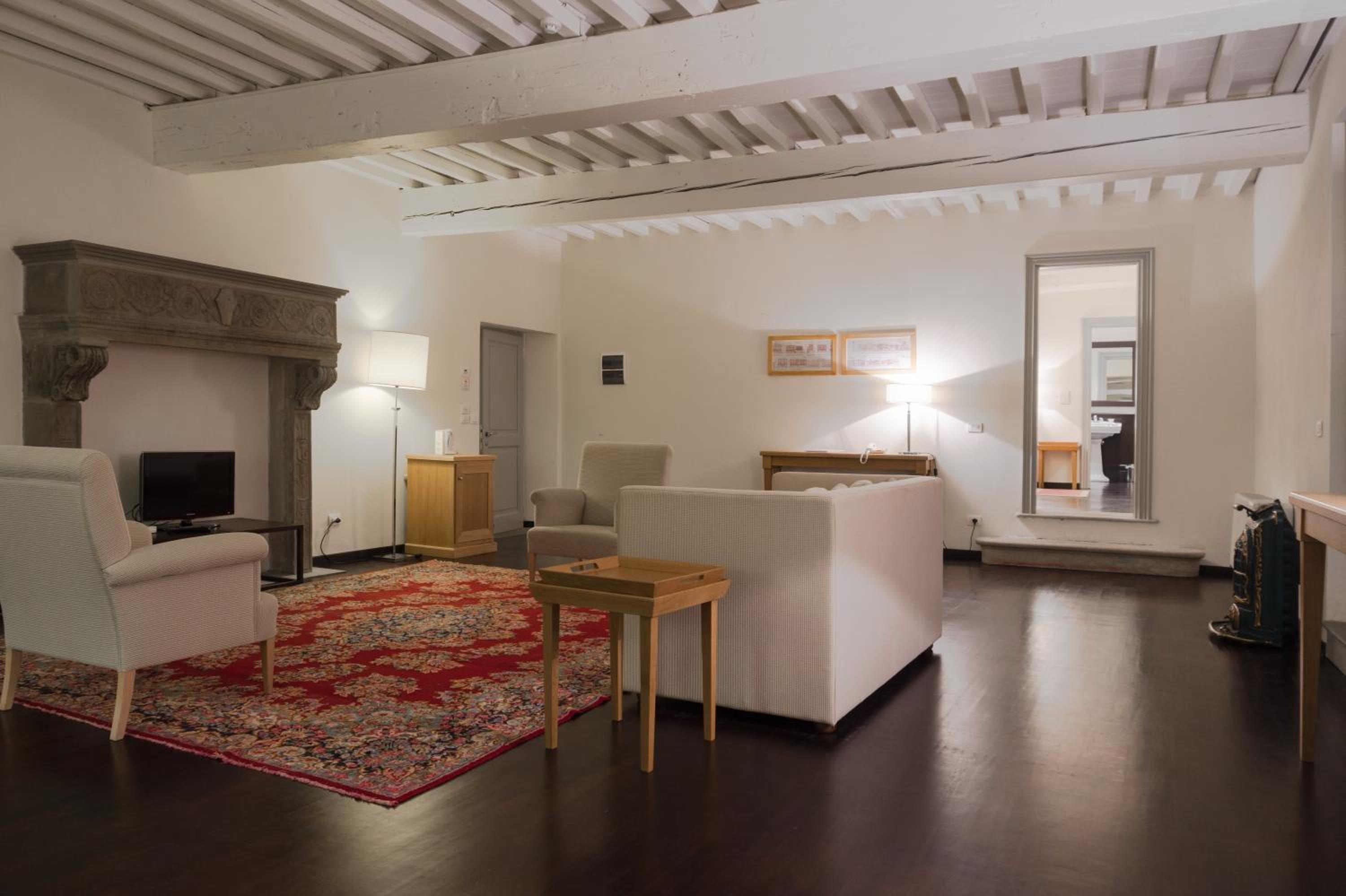 Triple Room - Photo 24