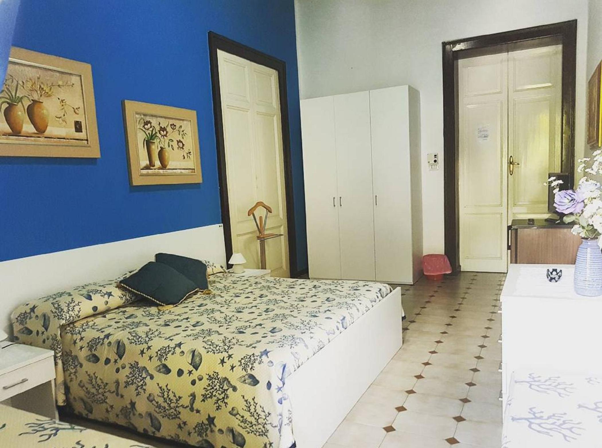 Triple Room with Private External Bathroom