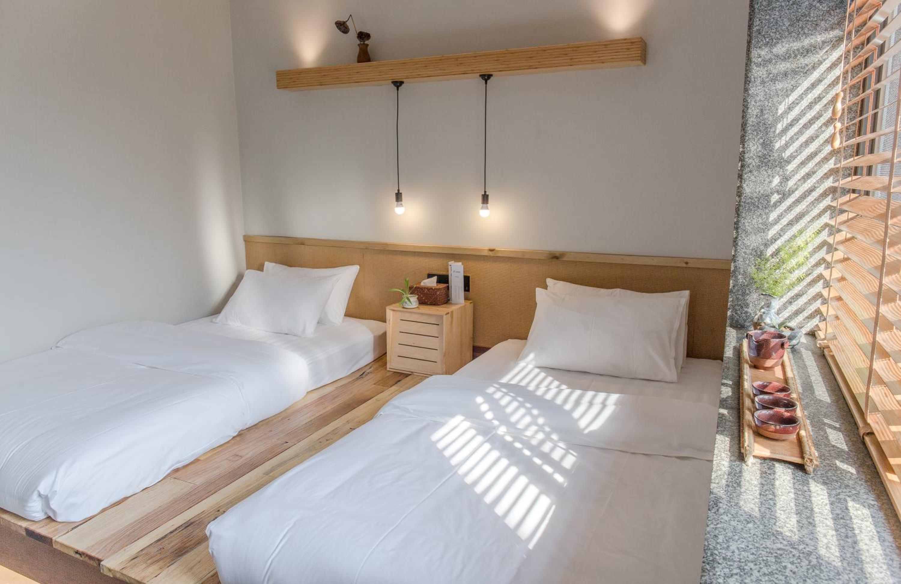 Standard Twin Room photo 2