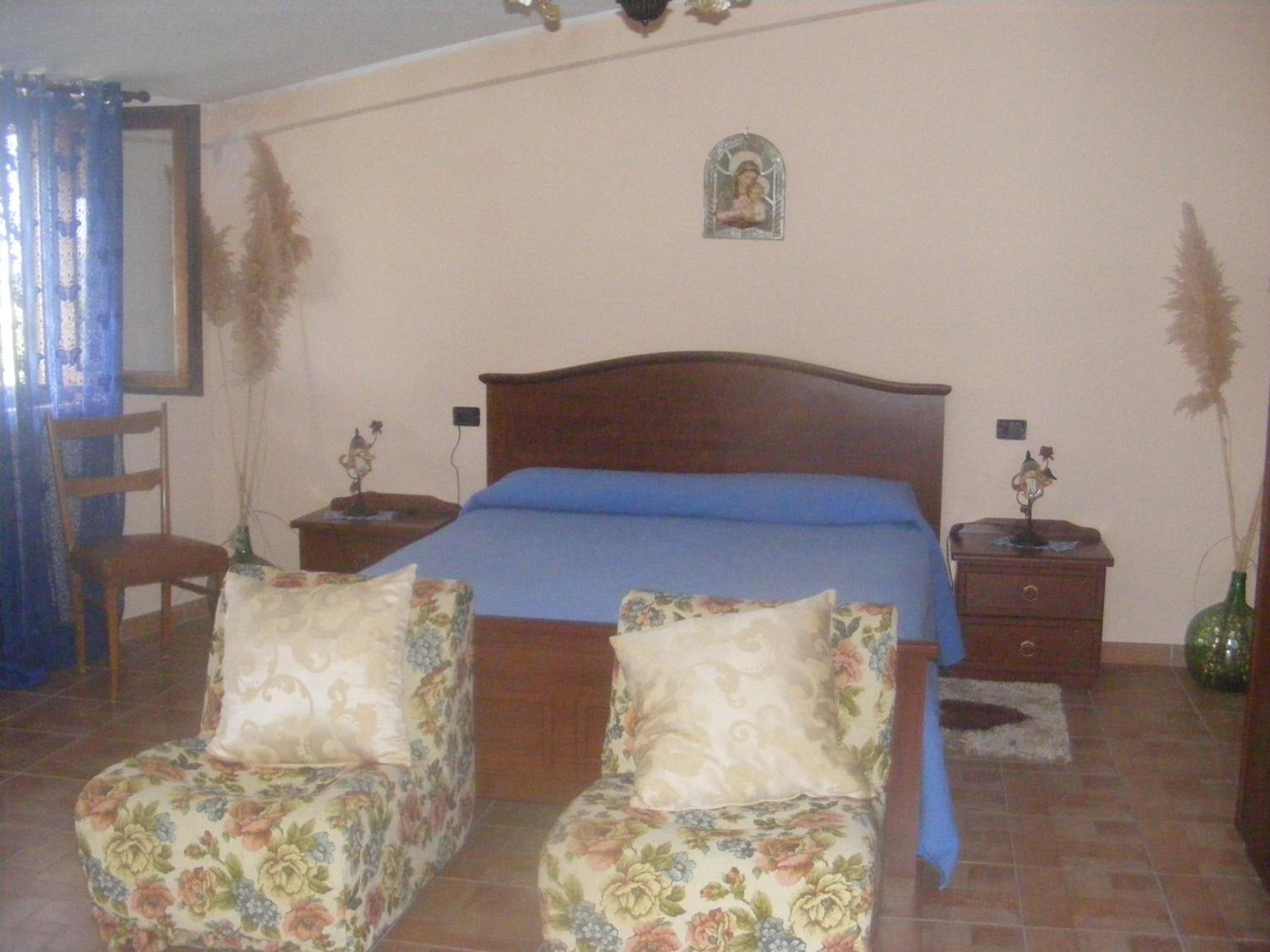 Quadruple Room - Photo 6