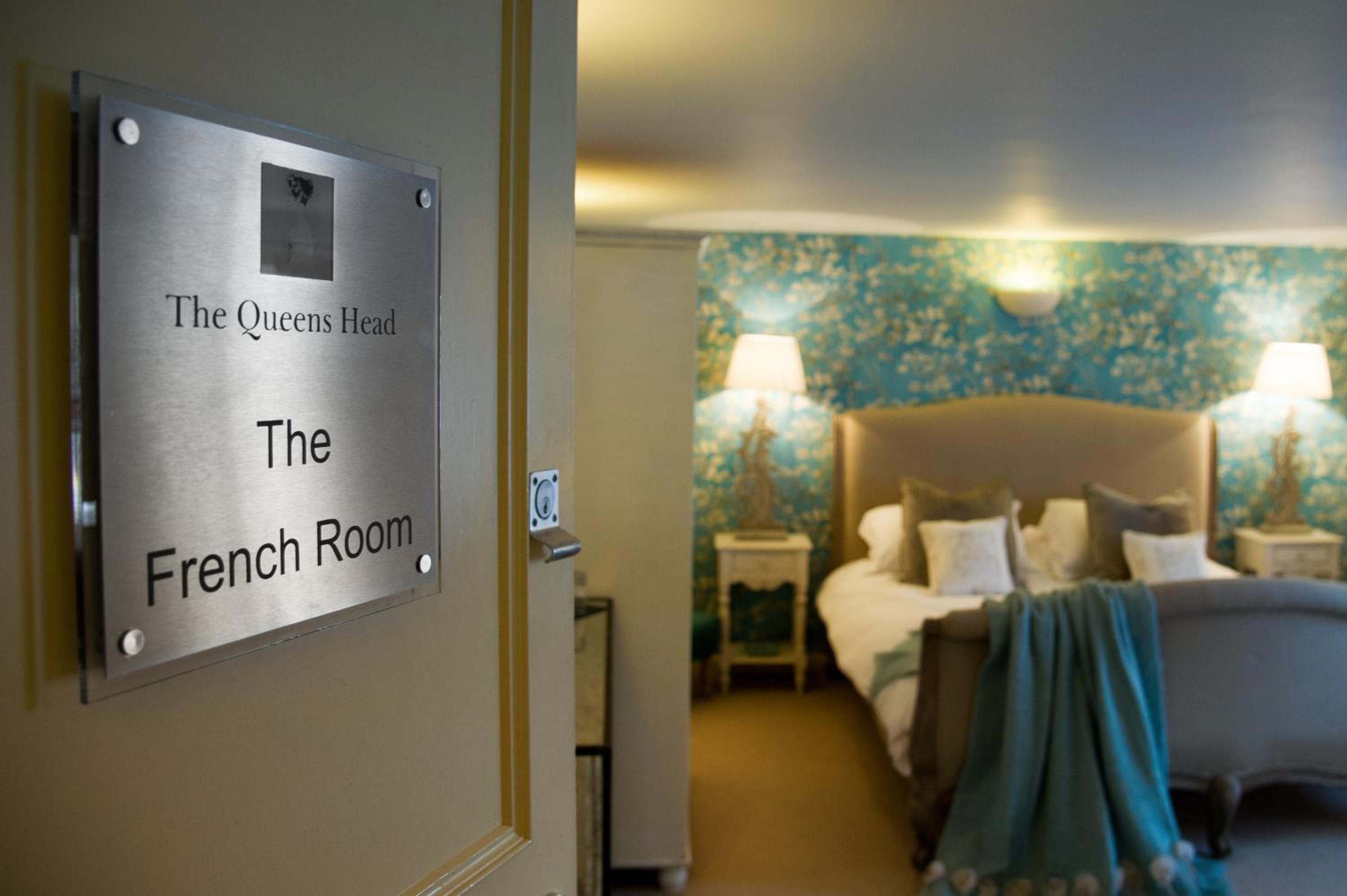 Large Double Room - Photo 3