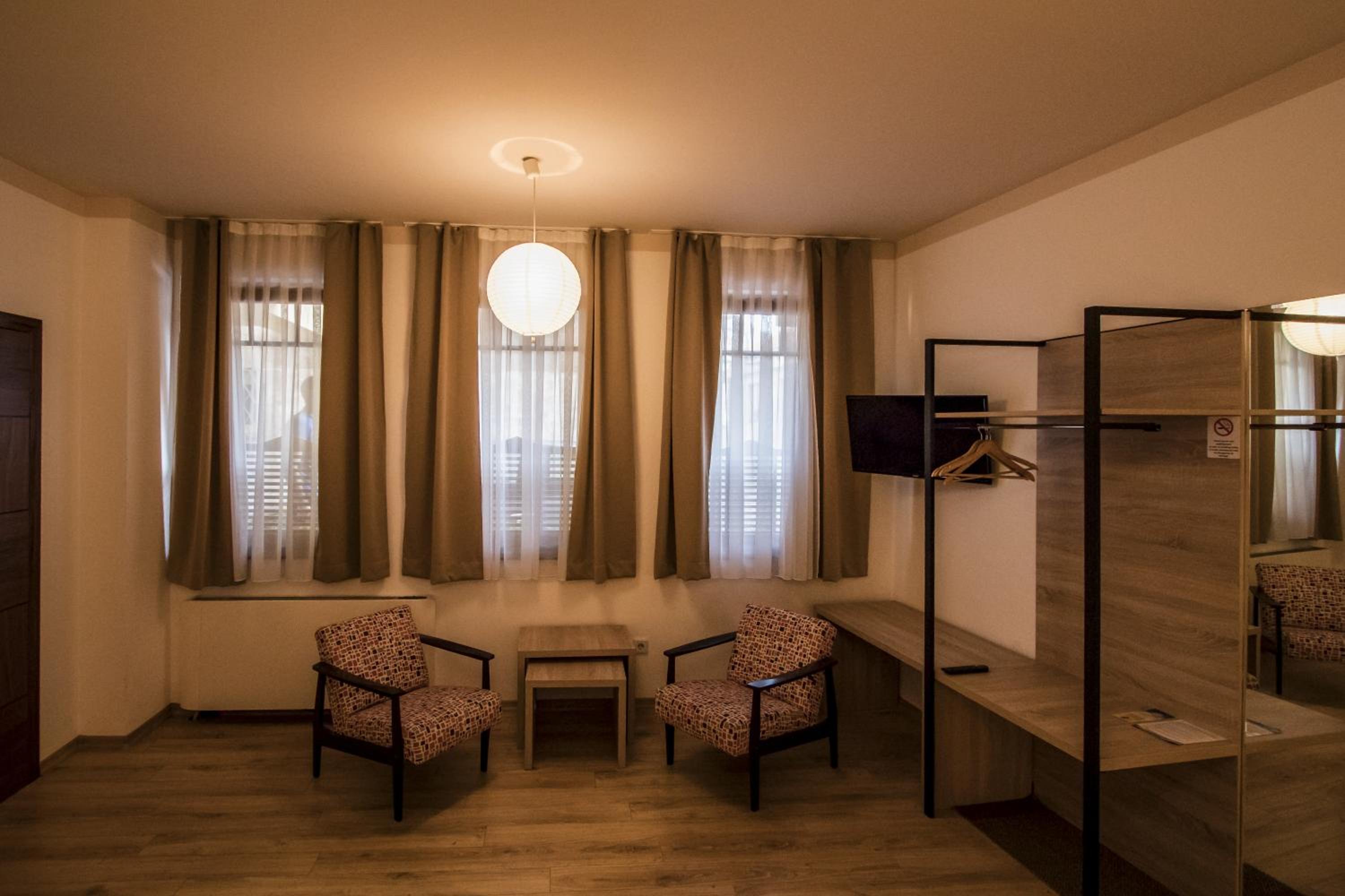 Quadruple Room - Photo 2
