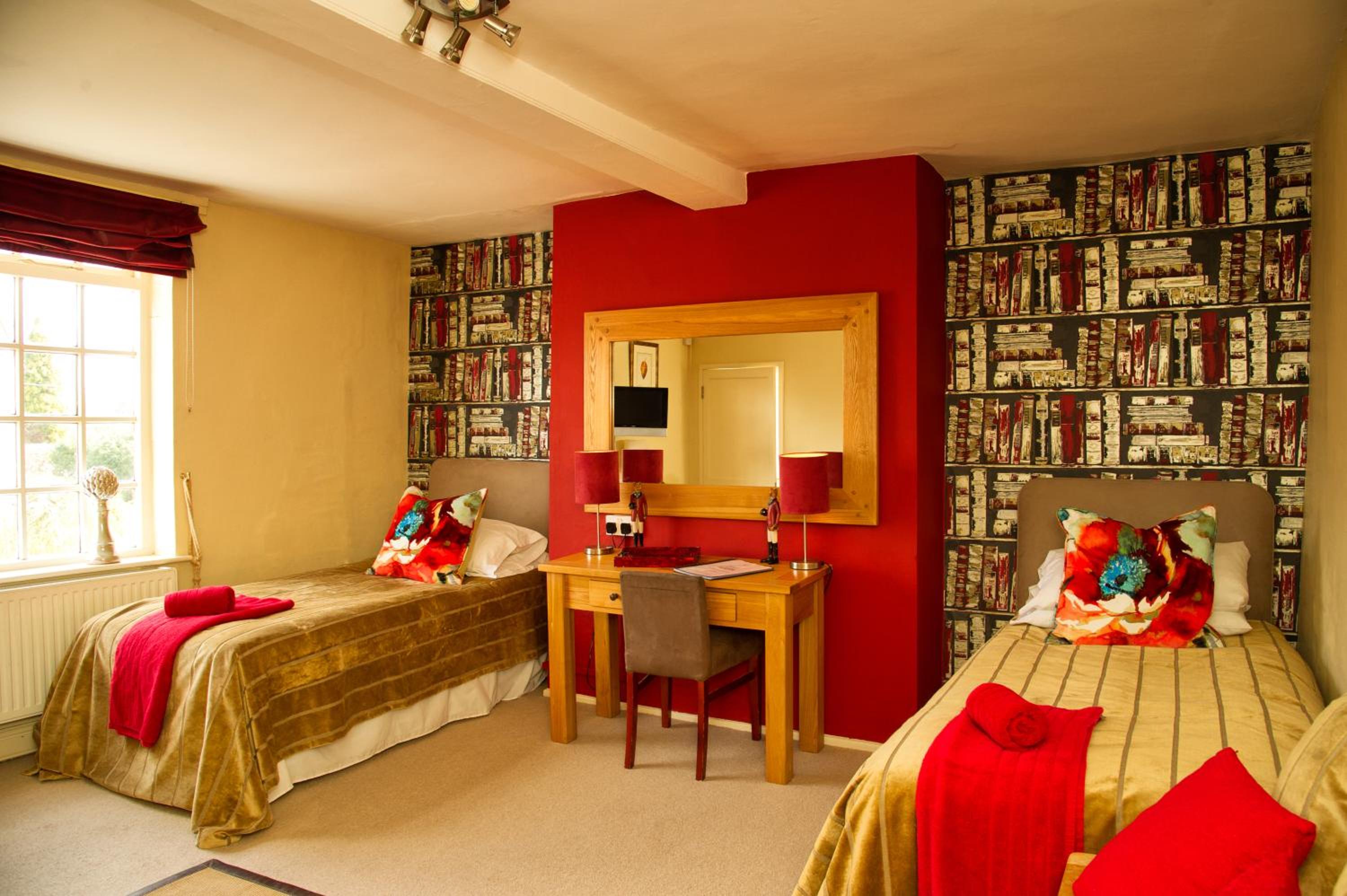 Standard Twin Room photo 3