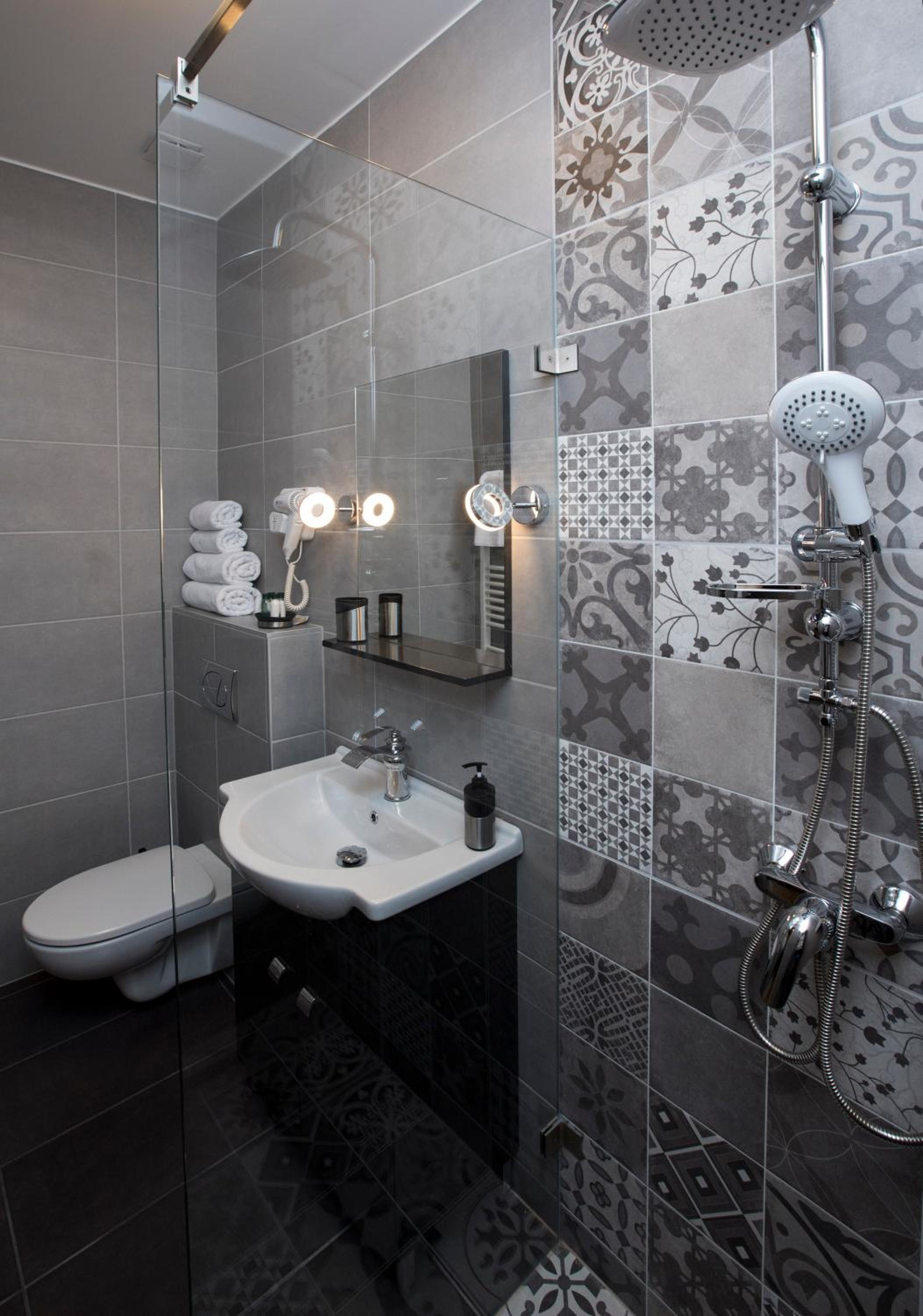 Studio Apartment - Photo 10