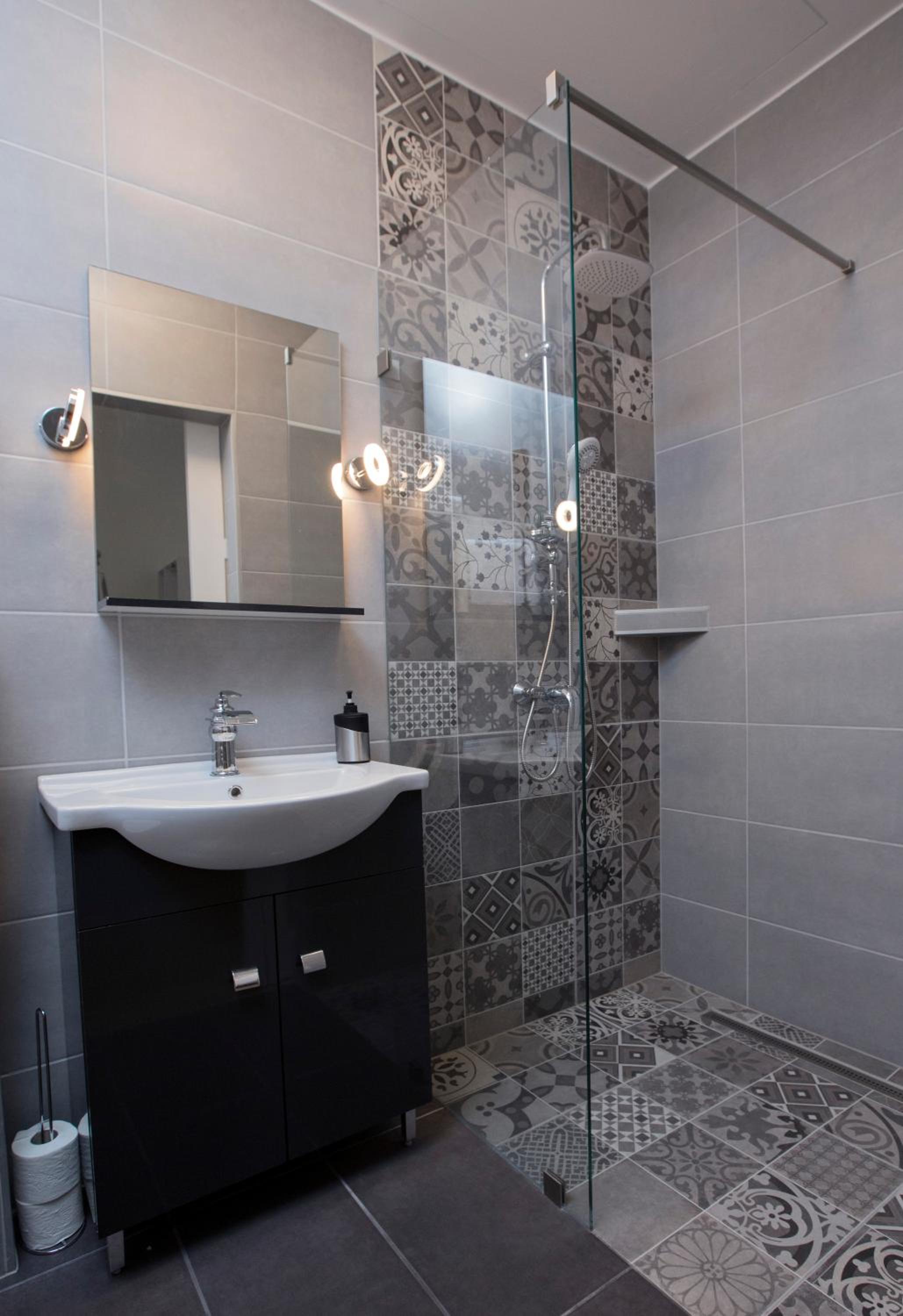 Studio Apartment - Photo 3