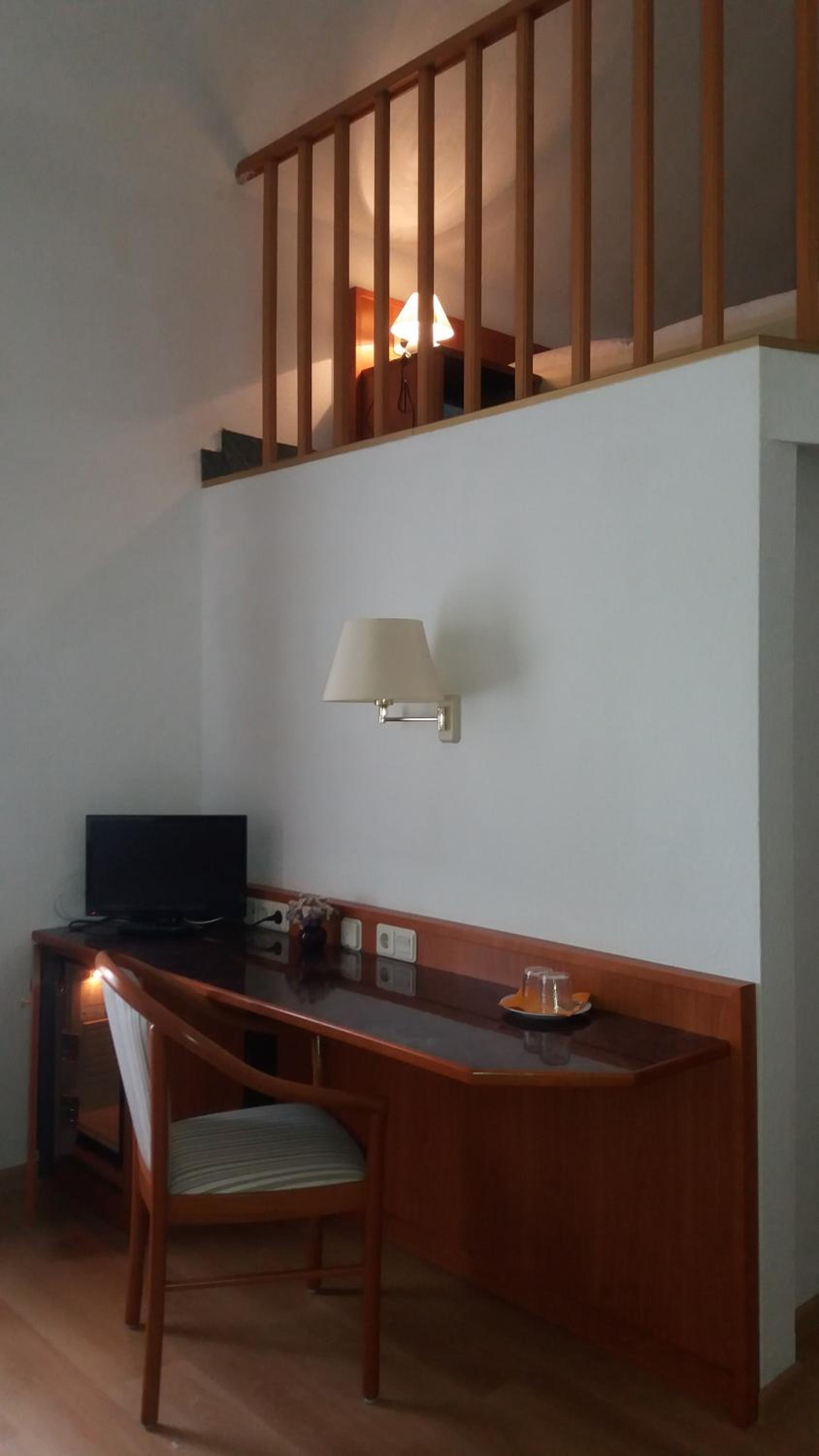 Double Room with Extra Bed - Photo 19