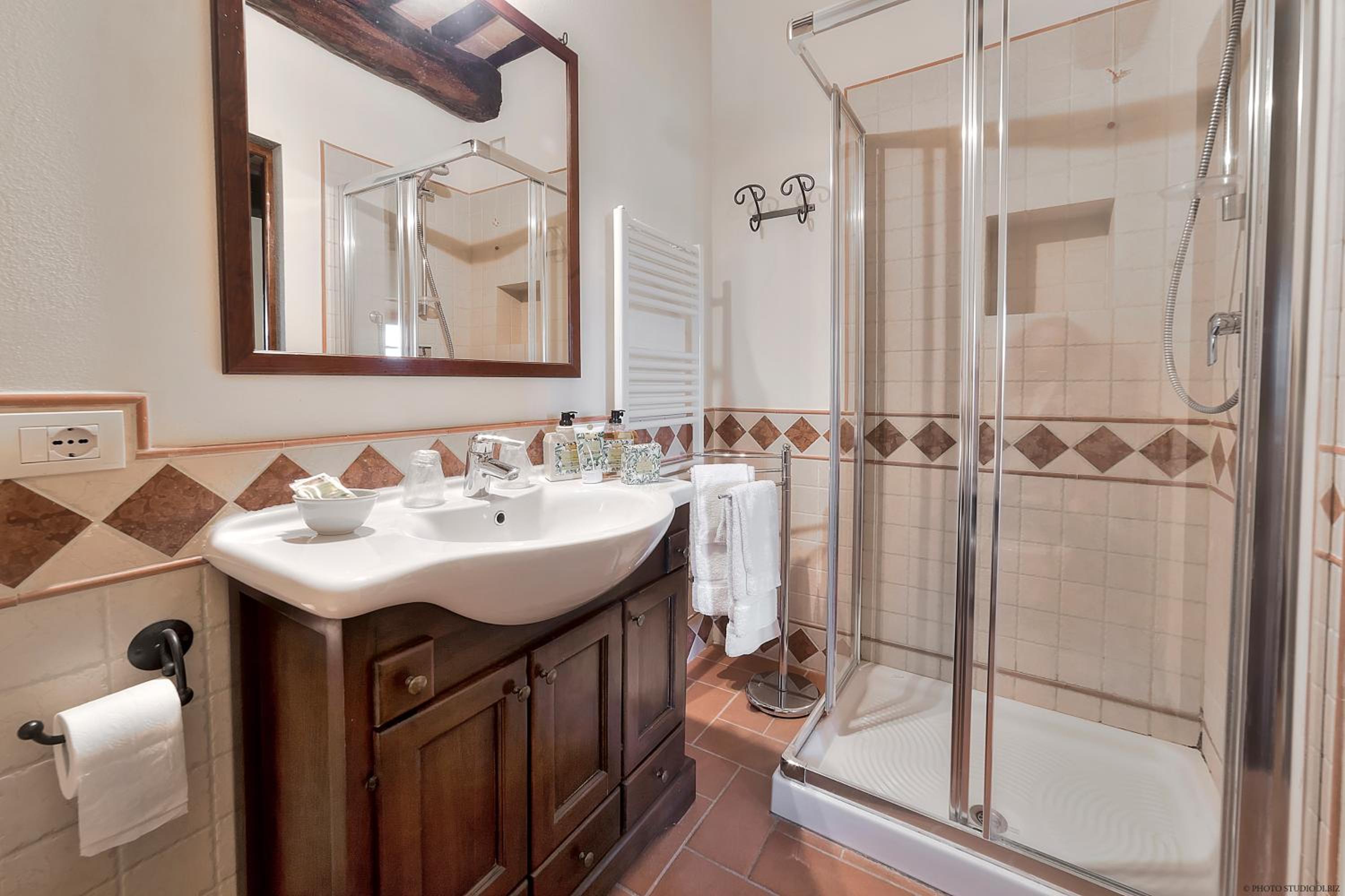 Three-Bedroom Apartment - Photo 17