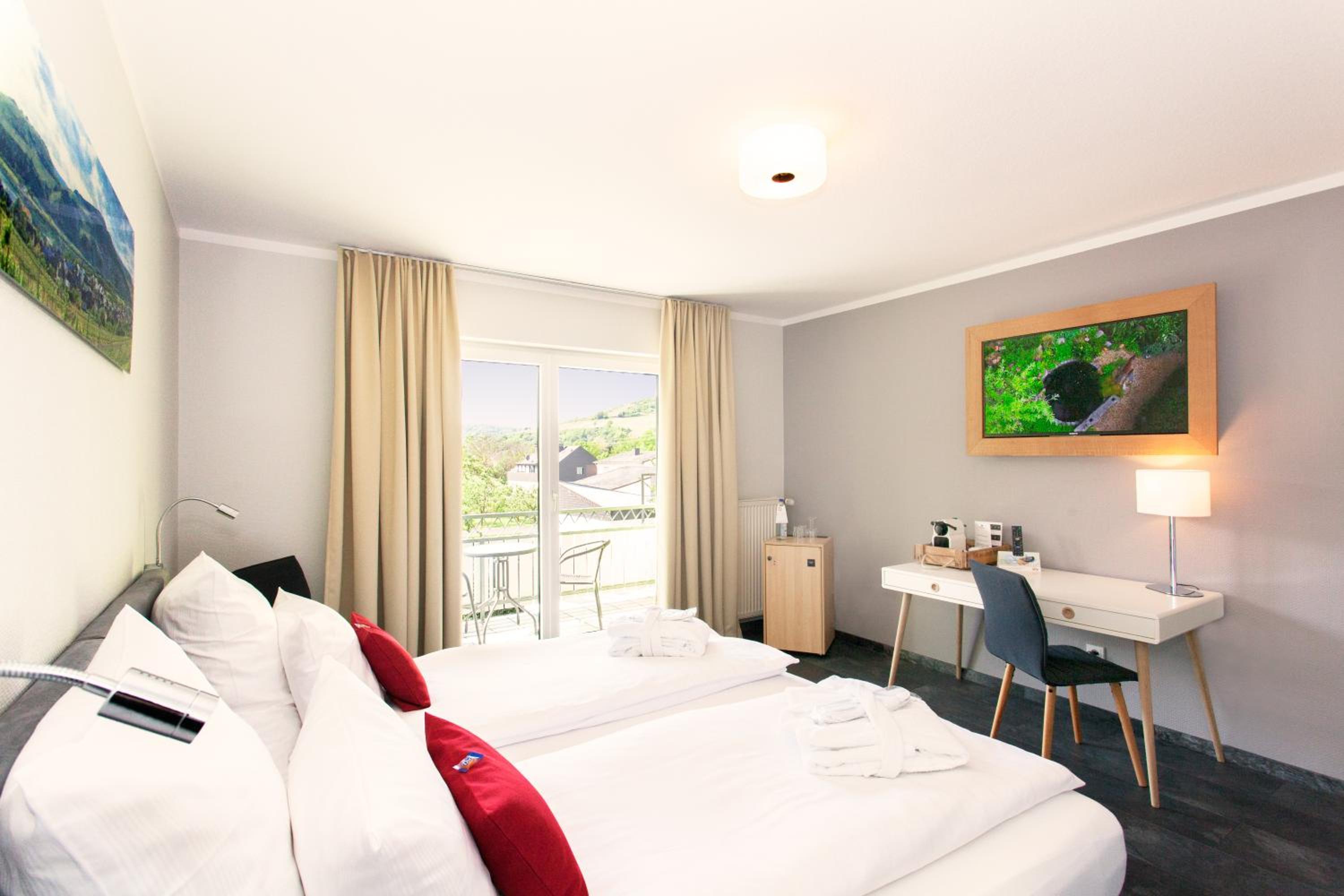 Comfort Double Room with Balcony photo 3