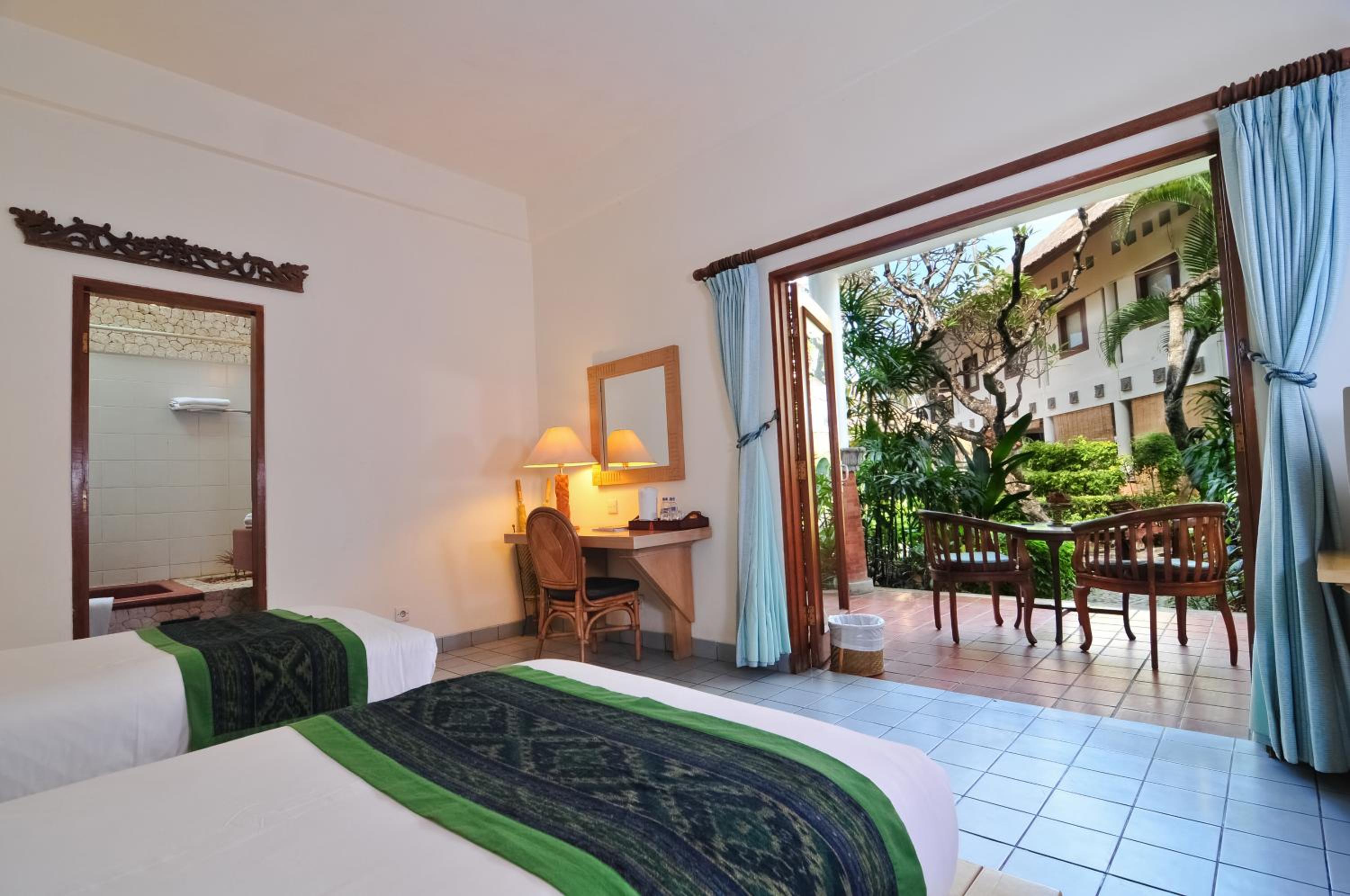 Deluxe Double Or Twin Room photo 2