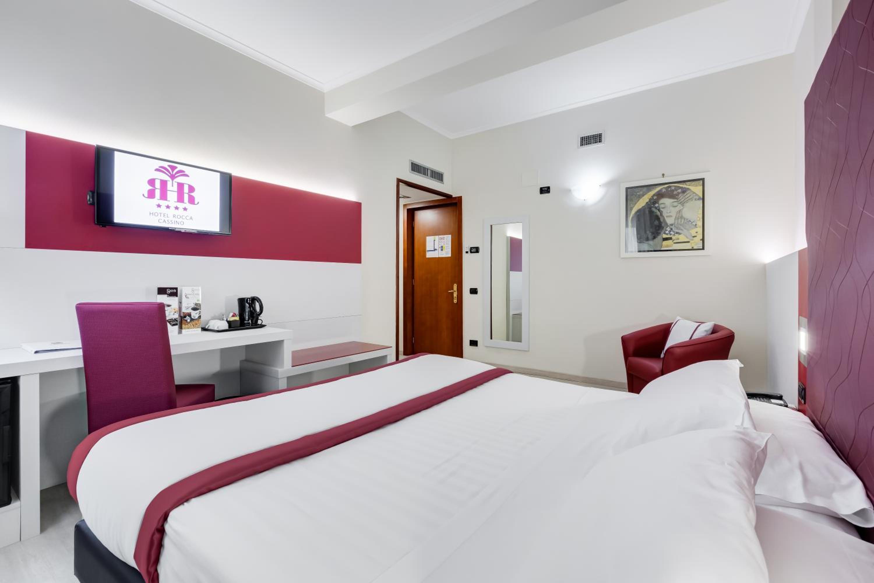 Comfort King Room - Photo 5