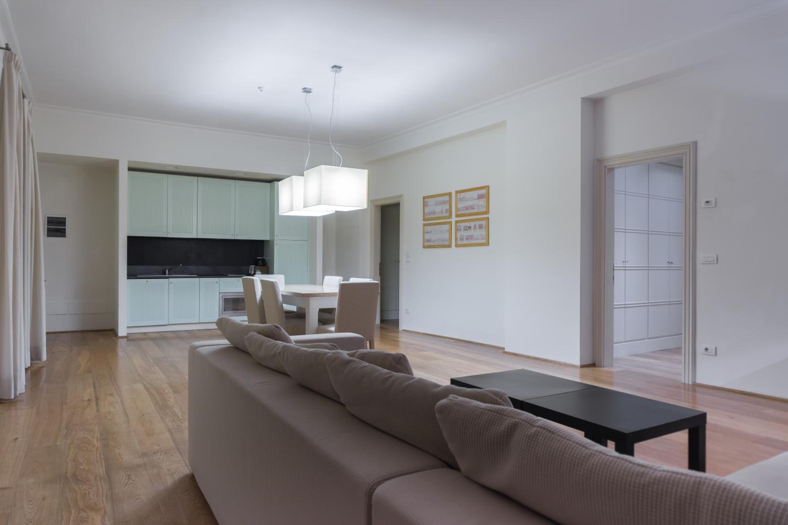 Executive Apartment - Photo 1