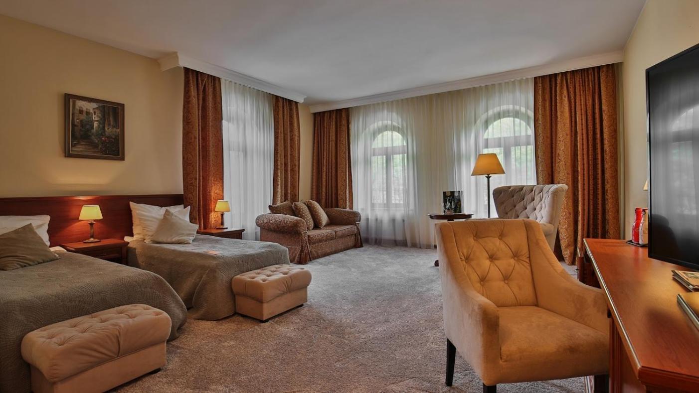 Deluxe Double Room with Extra Bed photo 1