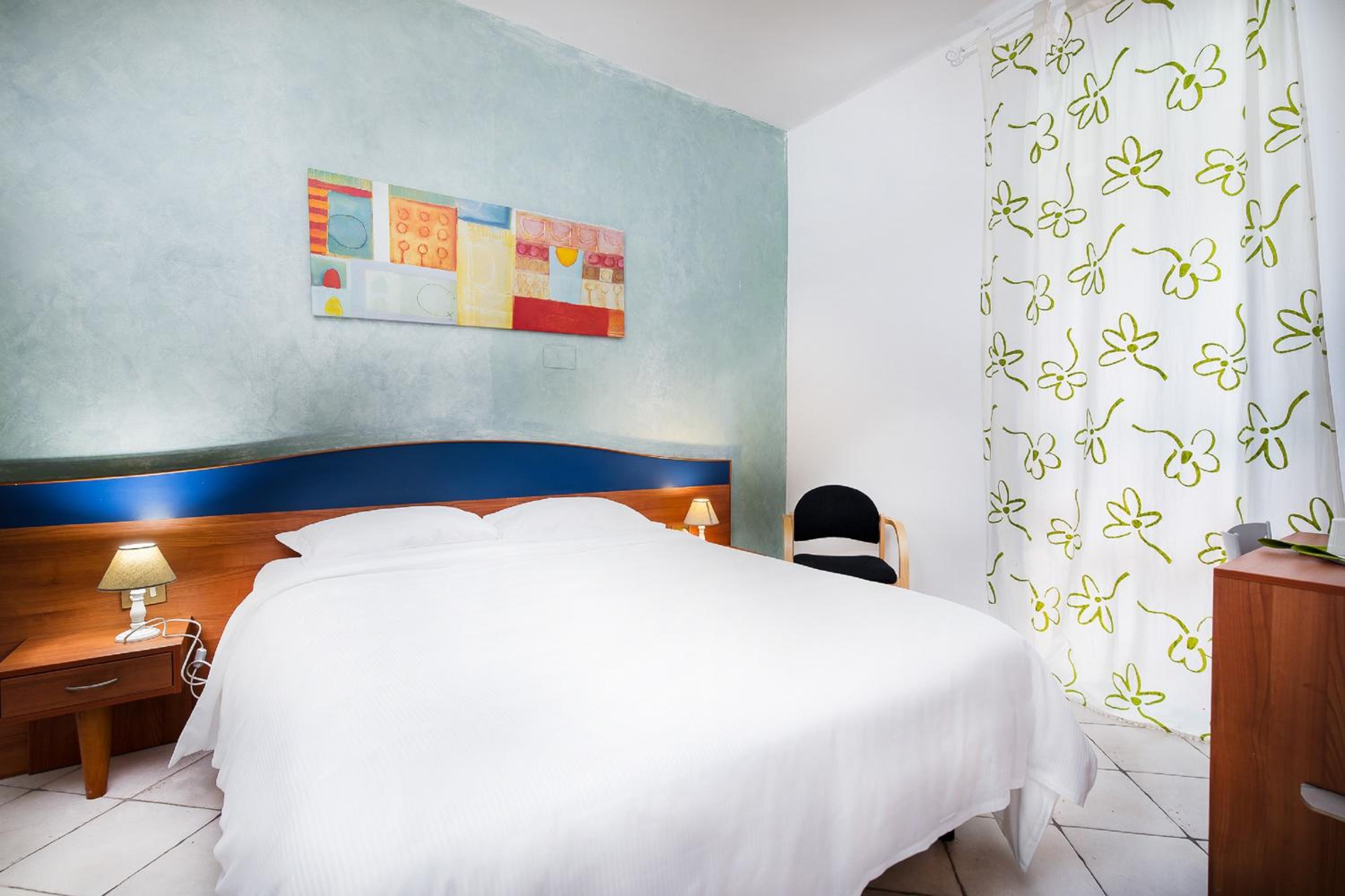 Double or Twin Room photo 2