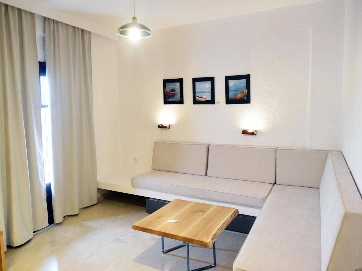 Superior Apartment 2nd Floor ( 2 - 4 Adults) photo 2