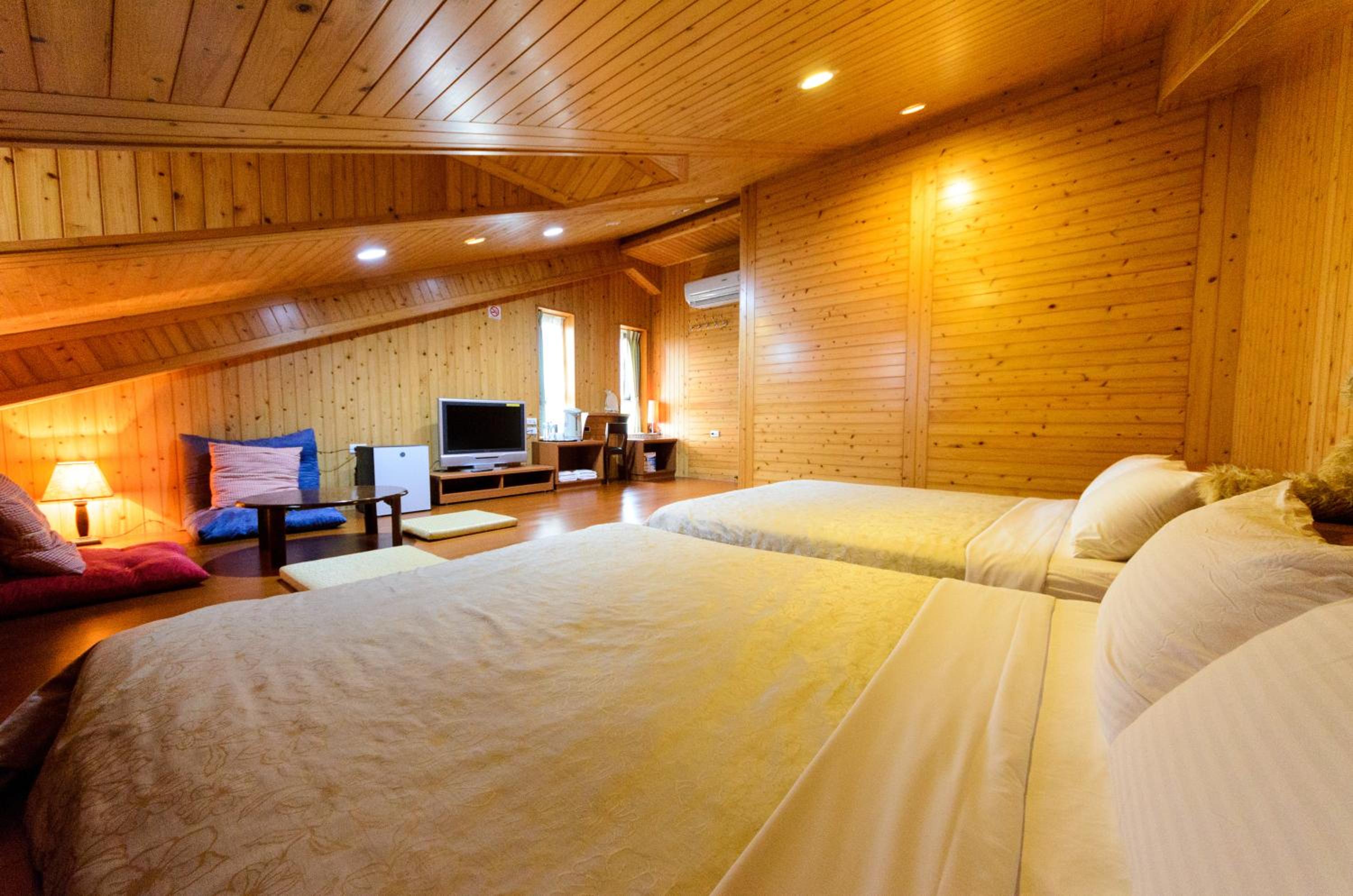 Japanese-Style Quadruple Room photo 1