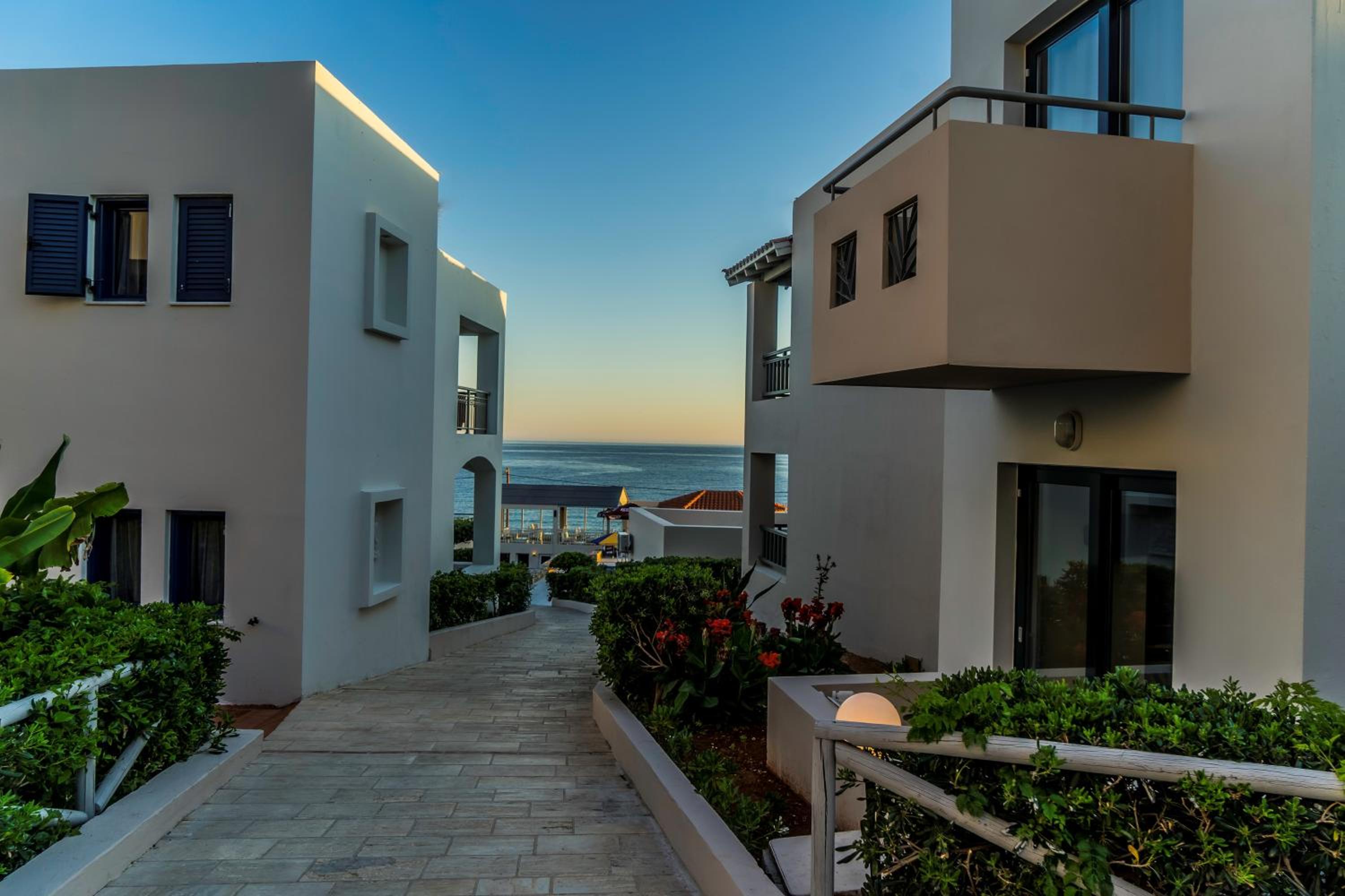 Deluxe Room Open Air Jacuzzi Sea View