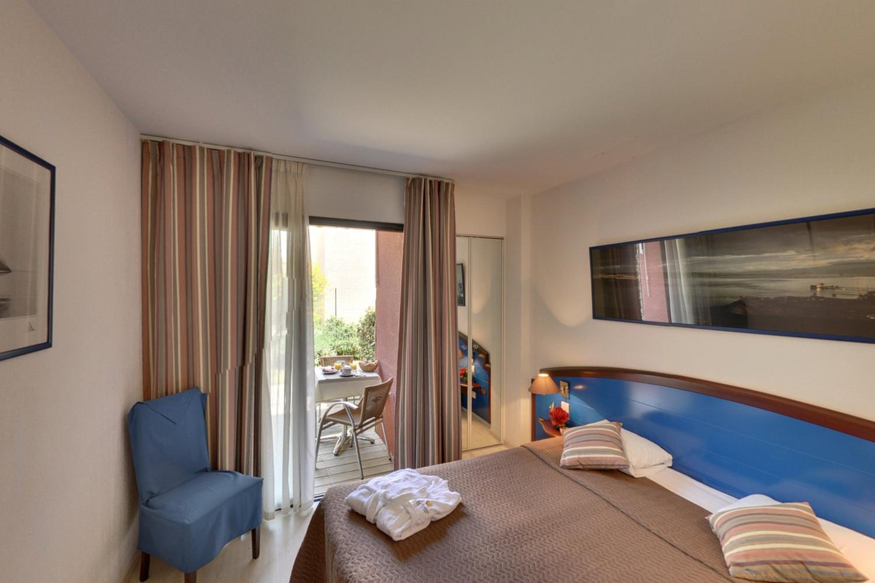 Two Connecting Double Rooms - Spa Access Not Included
