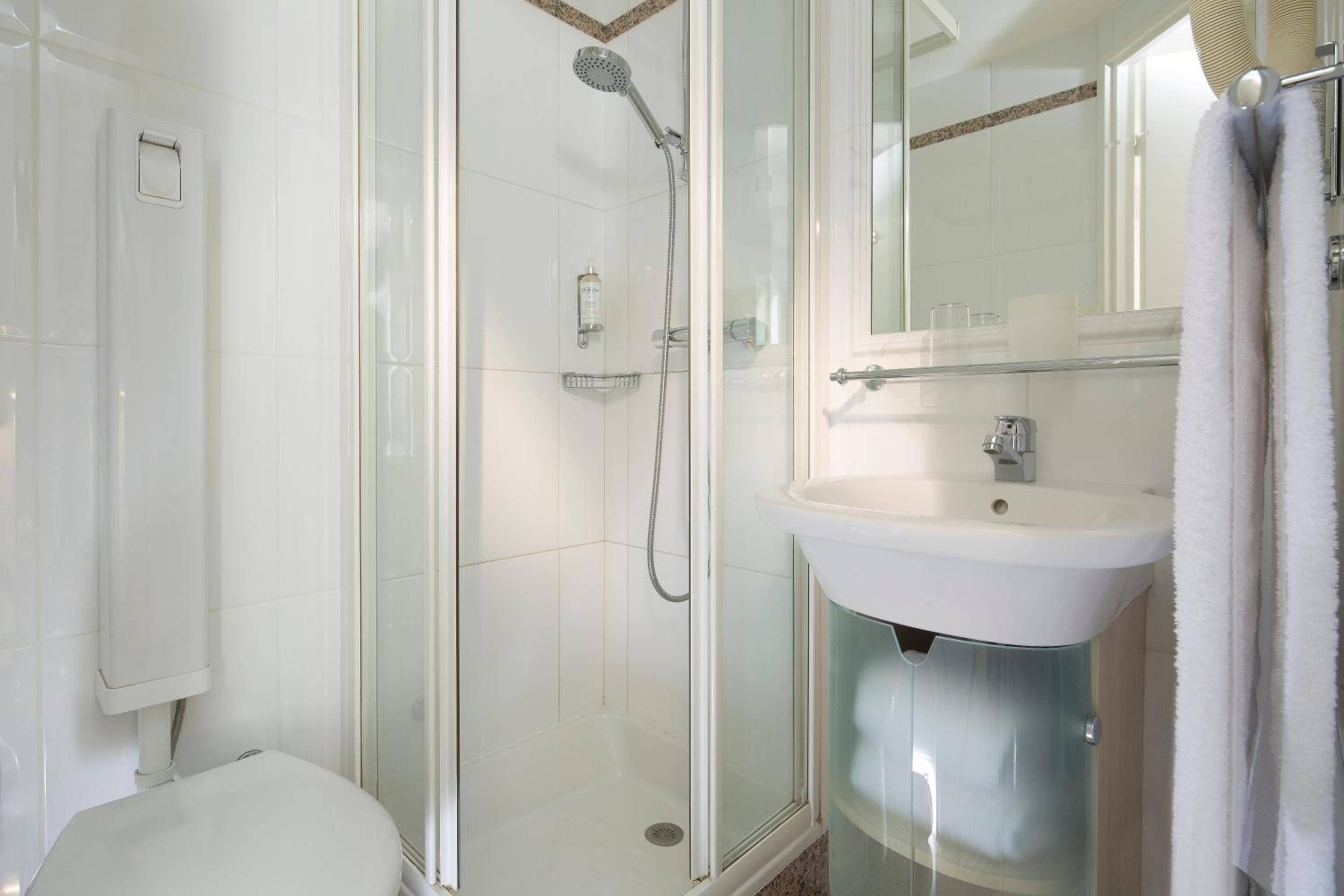 Standard Single Room photo 2