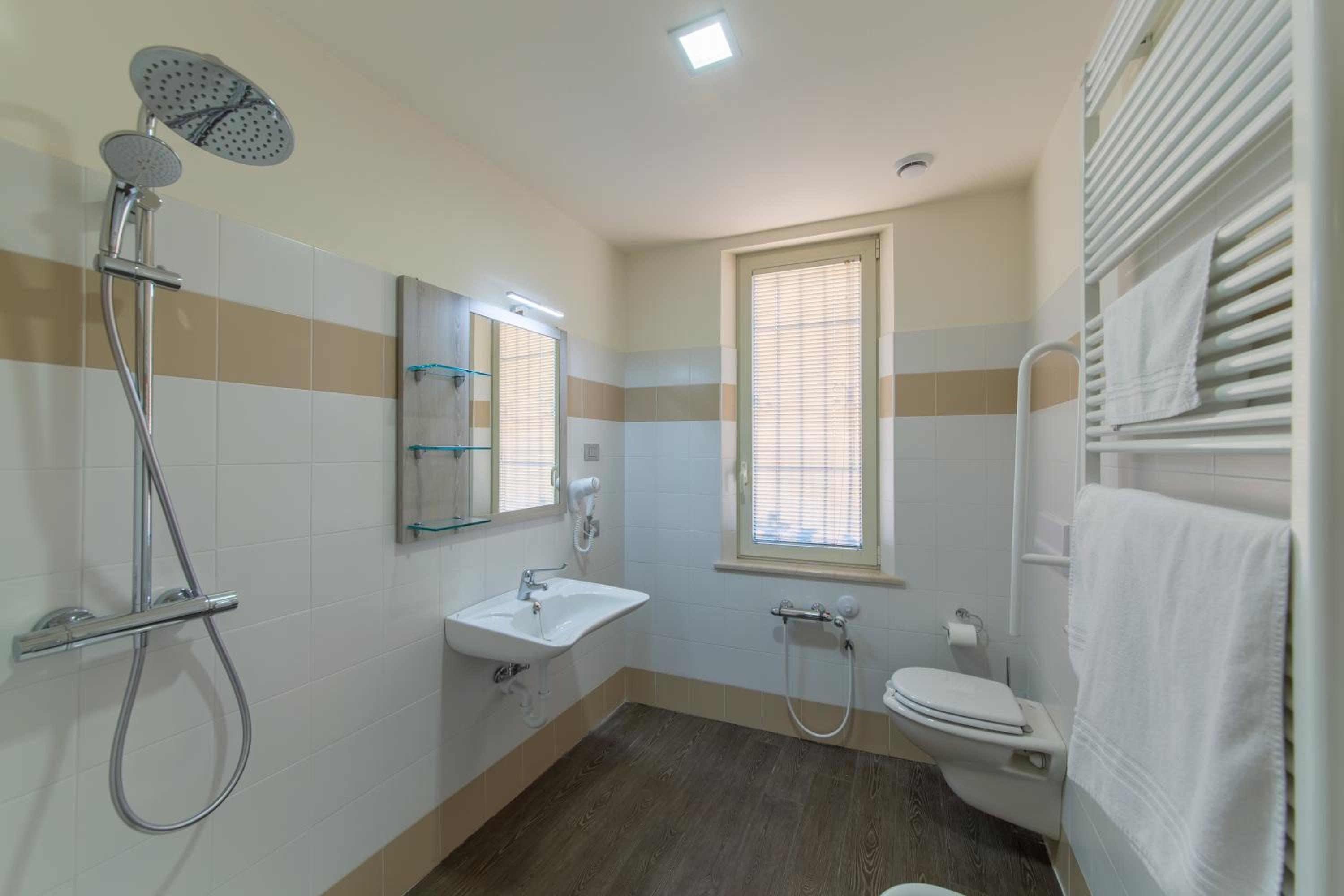 Single Room photo 2